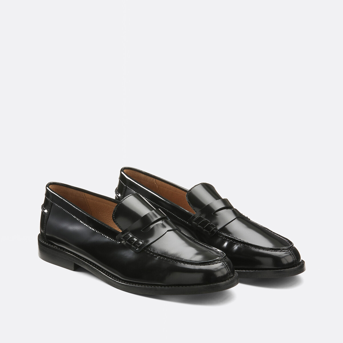 COLEÇÕES LA REDOUTE<br>Mocassins de couro, assinatura FILIPINA