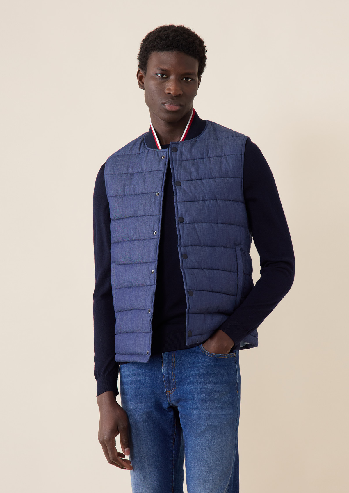 Doudoune light sans manches en coton uni bleu jeans