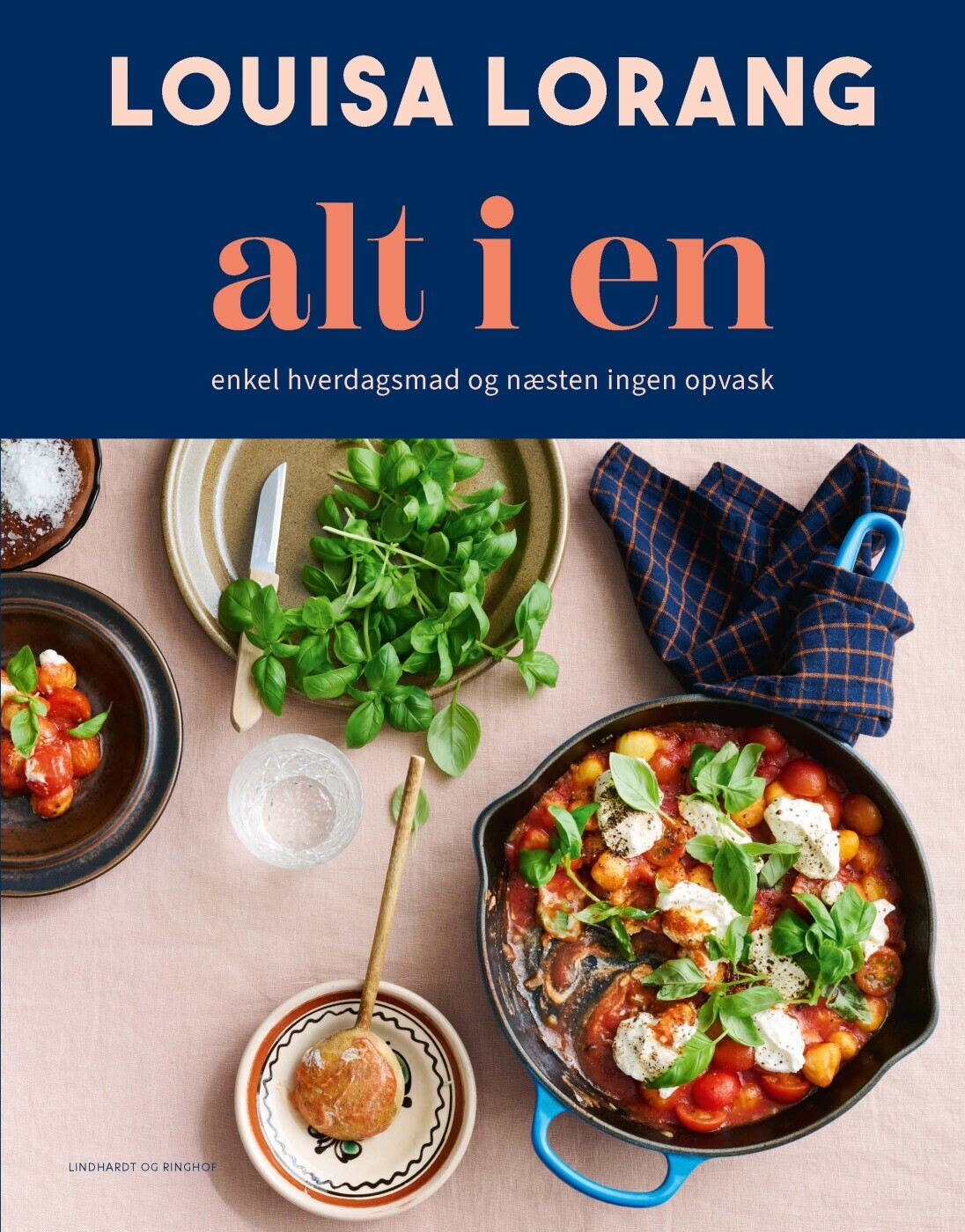 Alt I En - Louisa Lorang - Bog