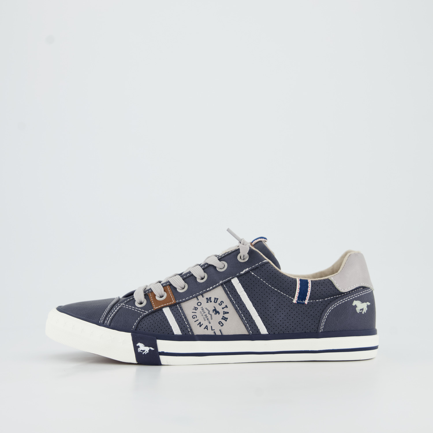 Mustang Herren Schnuerhalbschuh