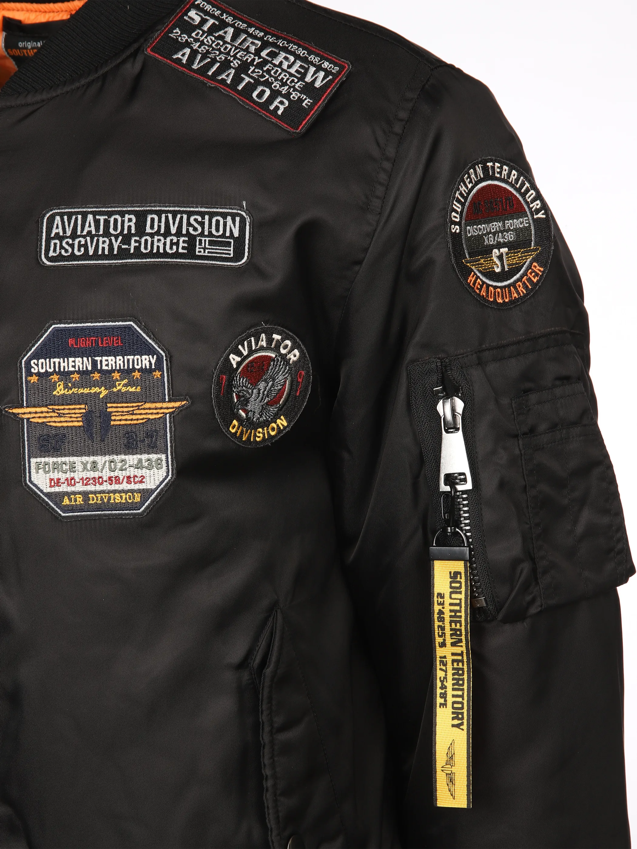 Herren Bomberblouson mit vielen Patches