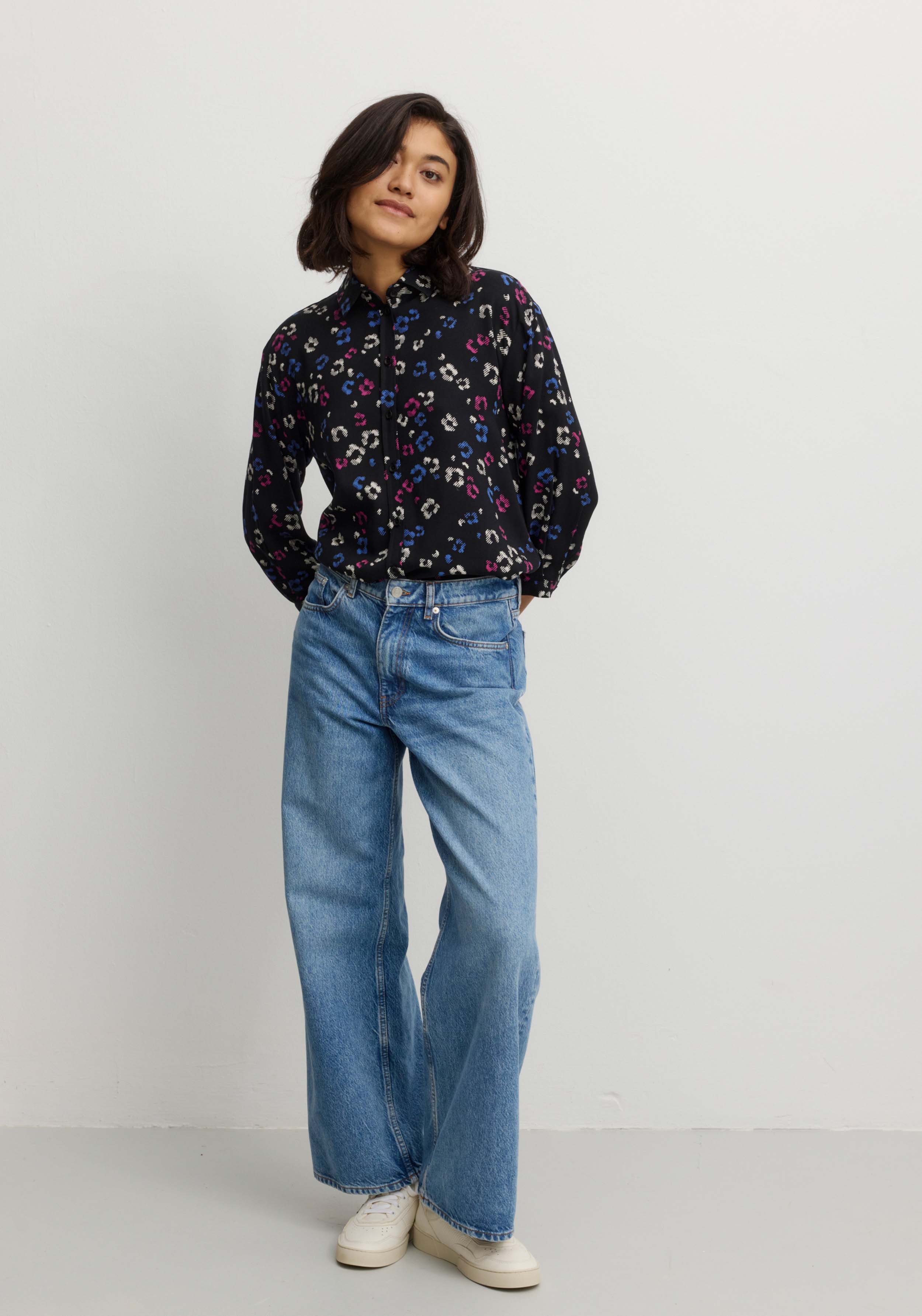 Recolution Bluse Cypress Blossom Black