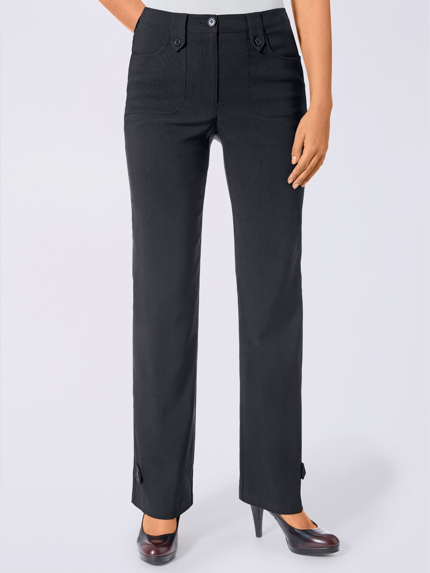Pantalon coupe droite détails boutonnés
