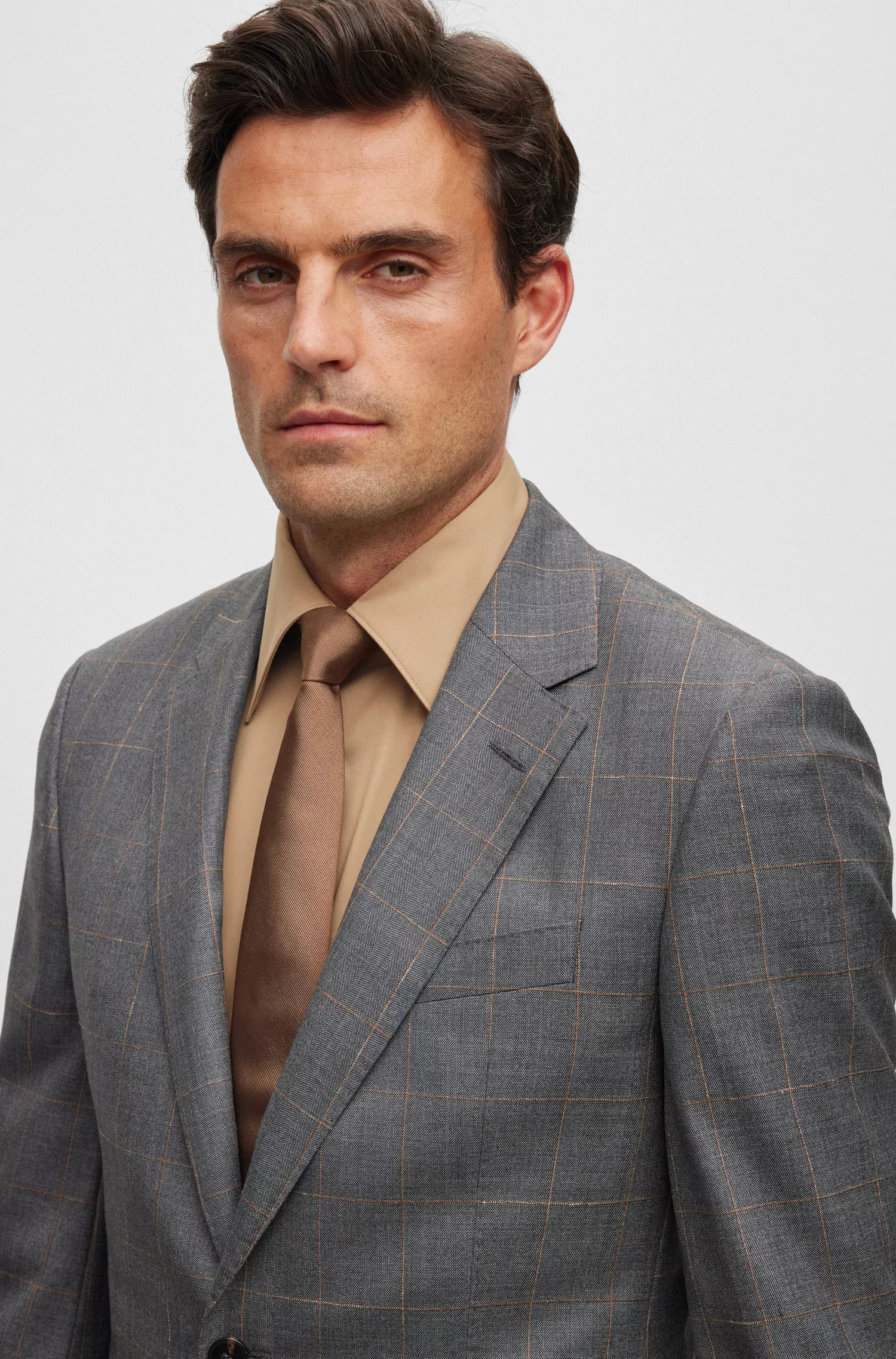 Terno BOSS Camel Slim-fit em lã virgem xadrez