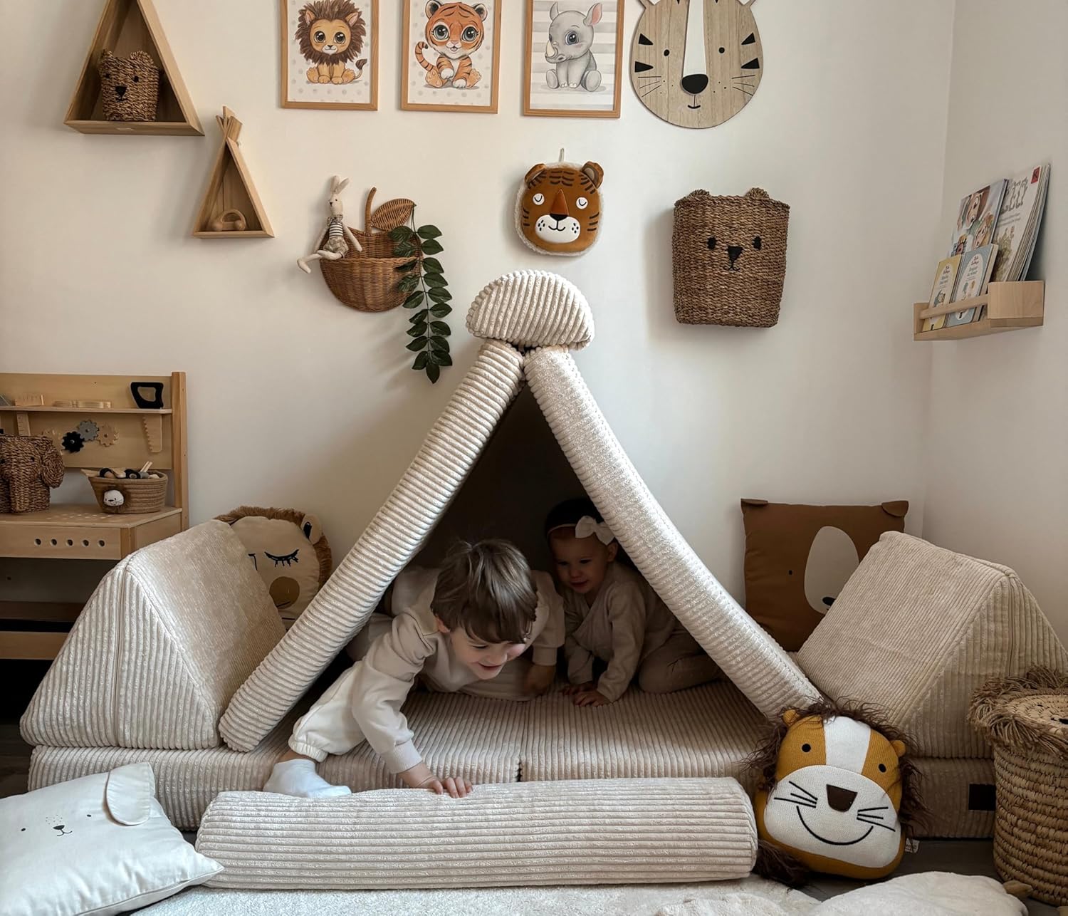 Bunky! Spielsofa –– Made IN Germany–– Modulares Kinderspielsofa aus Schaumstoff Stapelsteinen mit Schlaffunktion