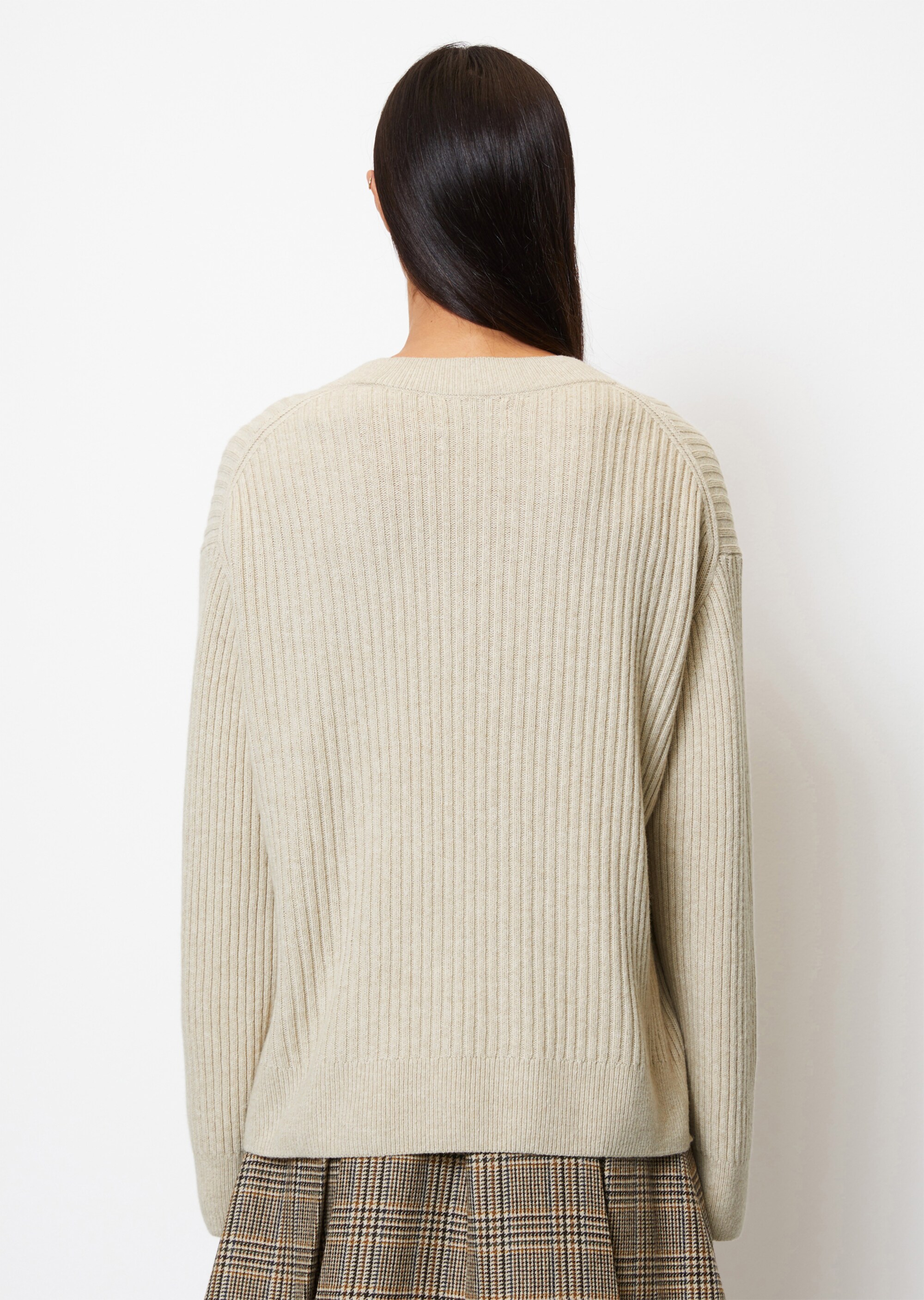 V-Neck-Strickpullover looseaus italienischem Schurwolle-Mix