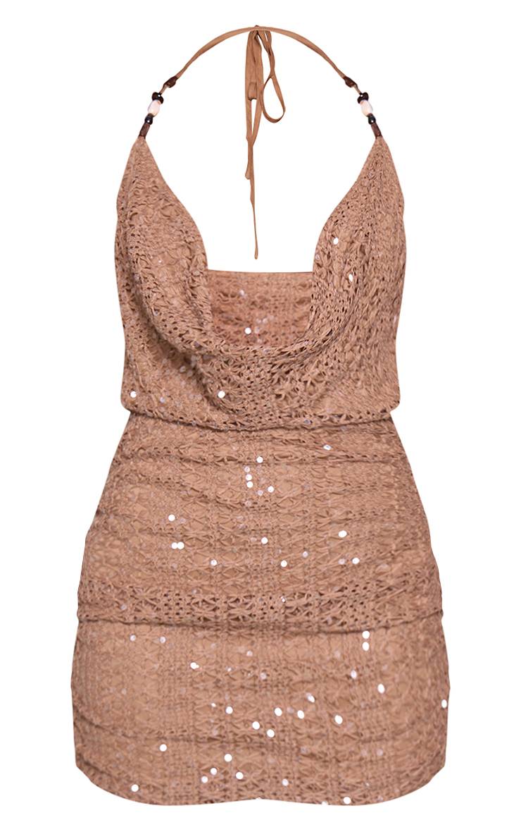 Taupe Robe Moulante Mini À Col Bénitier Avec Détails De Sequins Et Perles