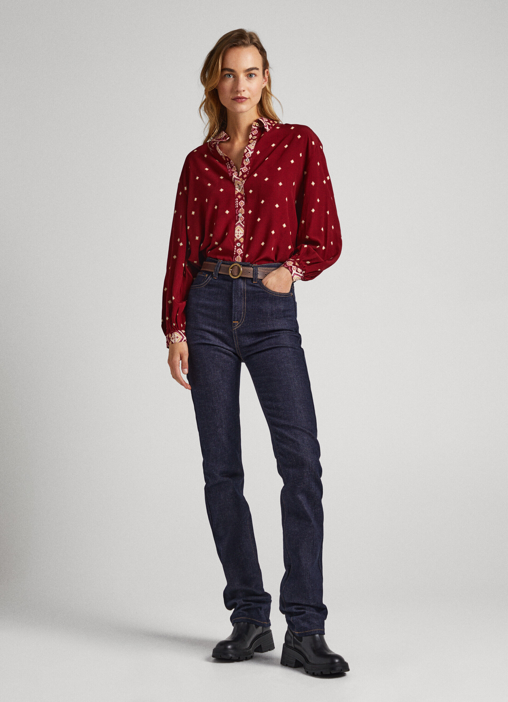 CAMISA COM ESTAMPA DE BOLINHAS - multicolorida