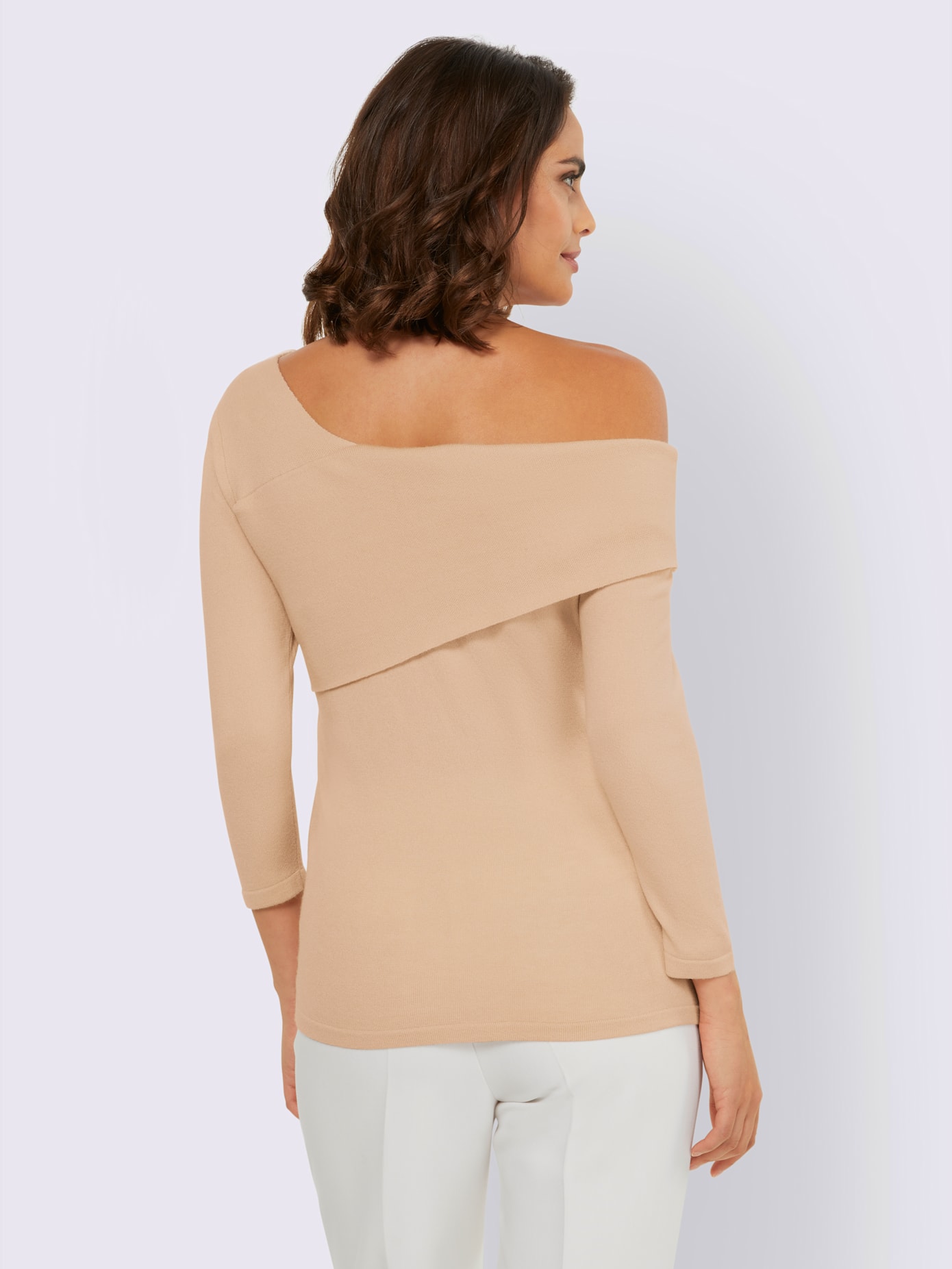 Pull encolure asymétrique