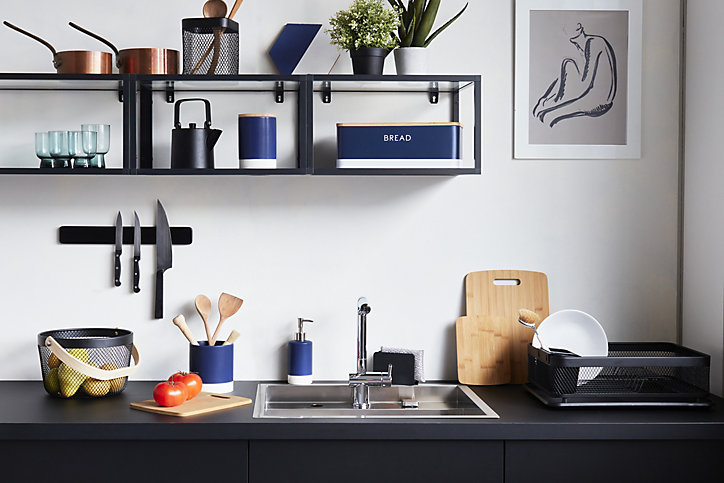 Barre magnétique pour couteaux de cuisine noire