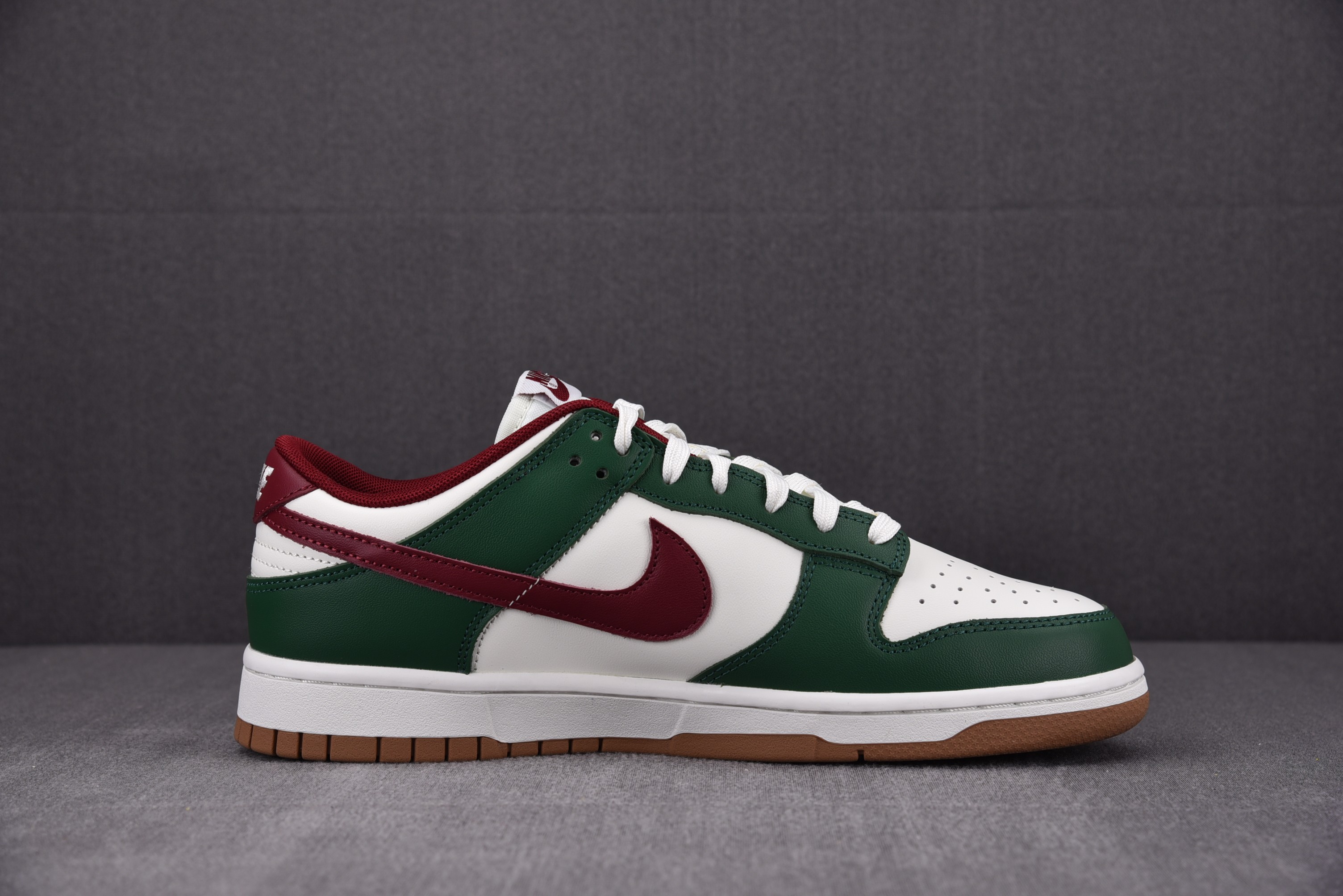 Nike Dunk Low Gorge Green Team Red