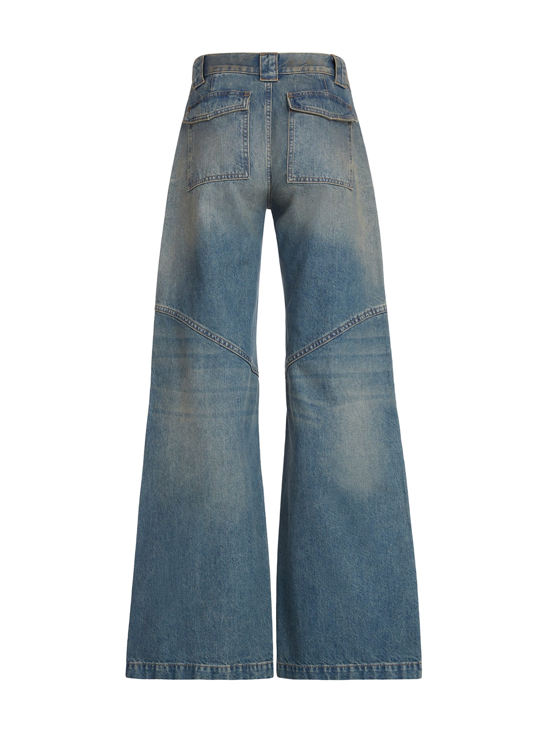 calças jeans de cintura baixa e pernas largas