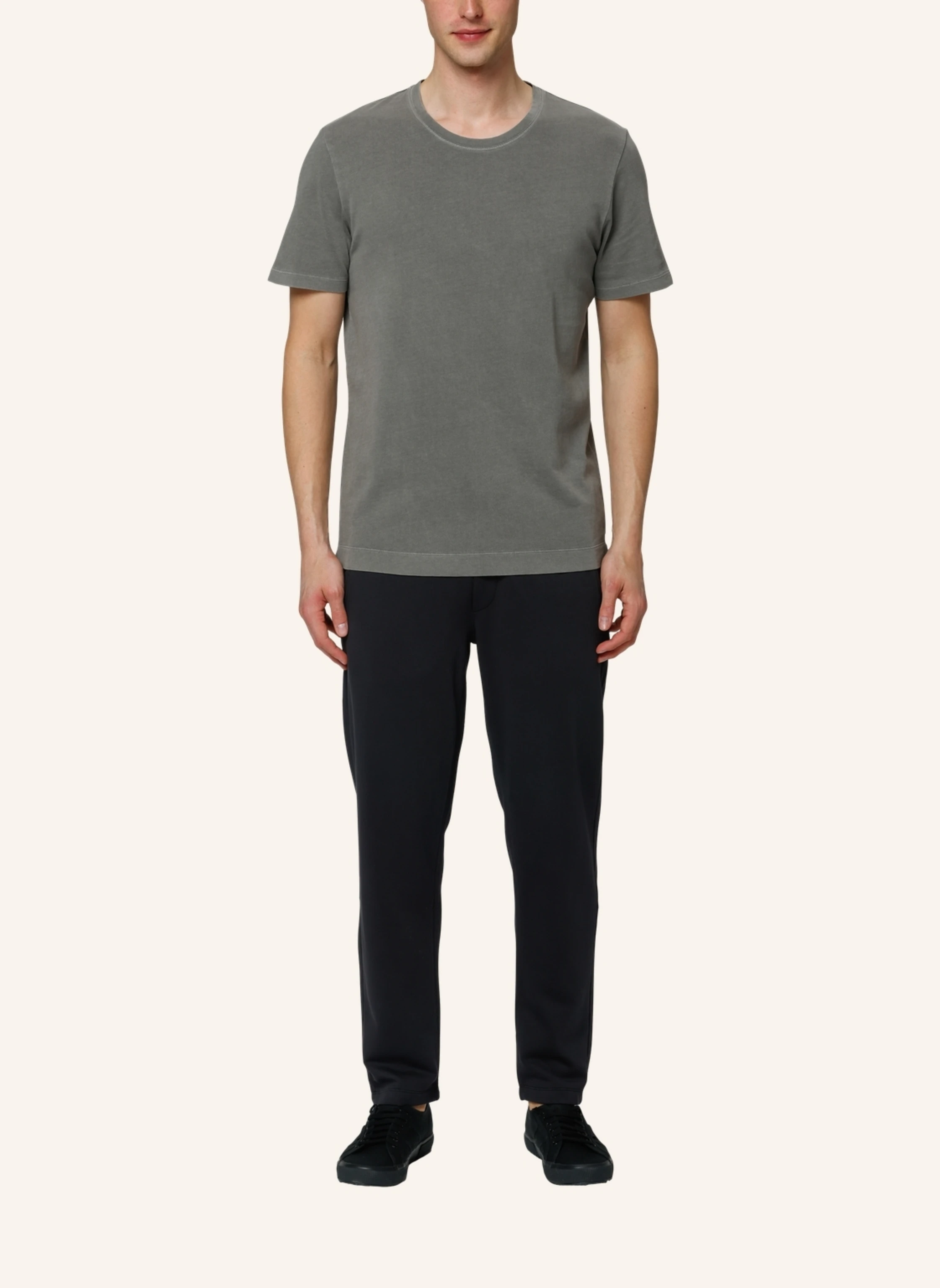 TRUSTED HANDWORK Round Neck 1/2-Sleeve T-Shirt