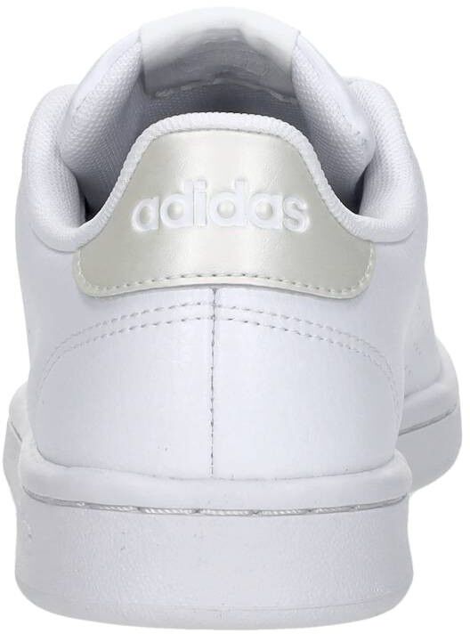 adidas Advantage wit