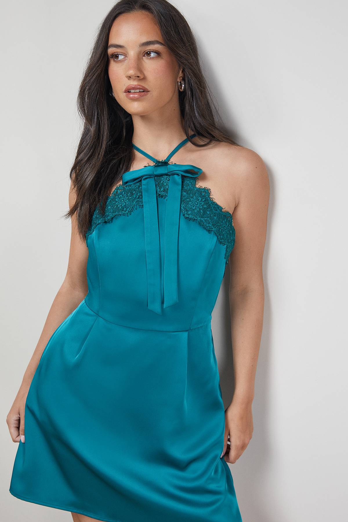 Oasis Robe Mini Évasée à Détails de Dentelle