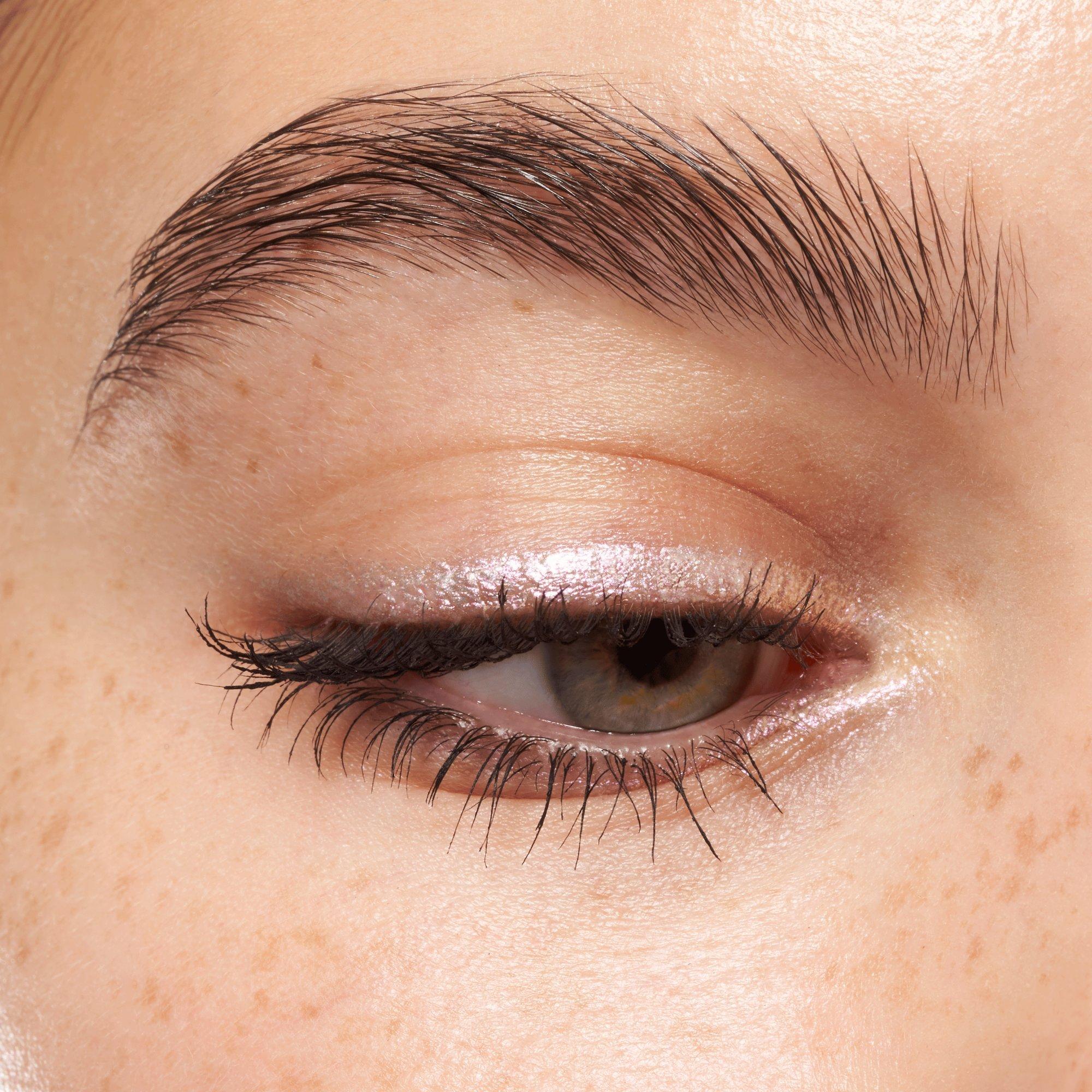 META GLOW duo-chrome eye pencil