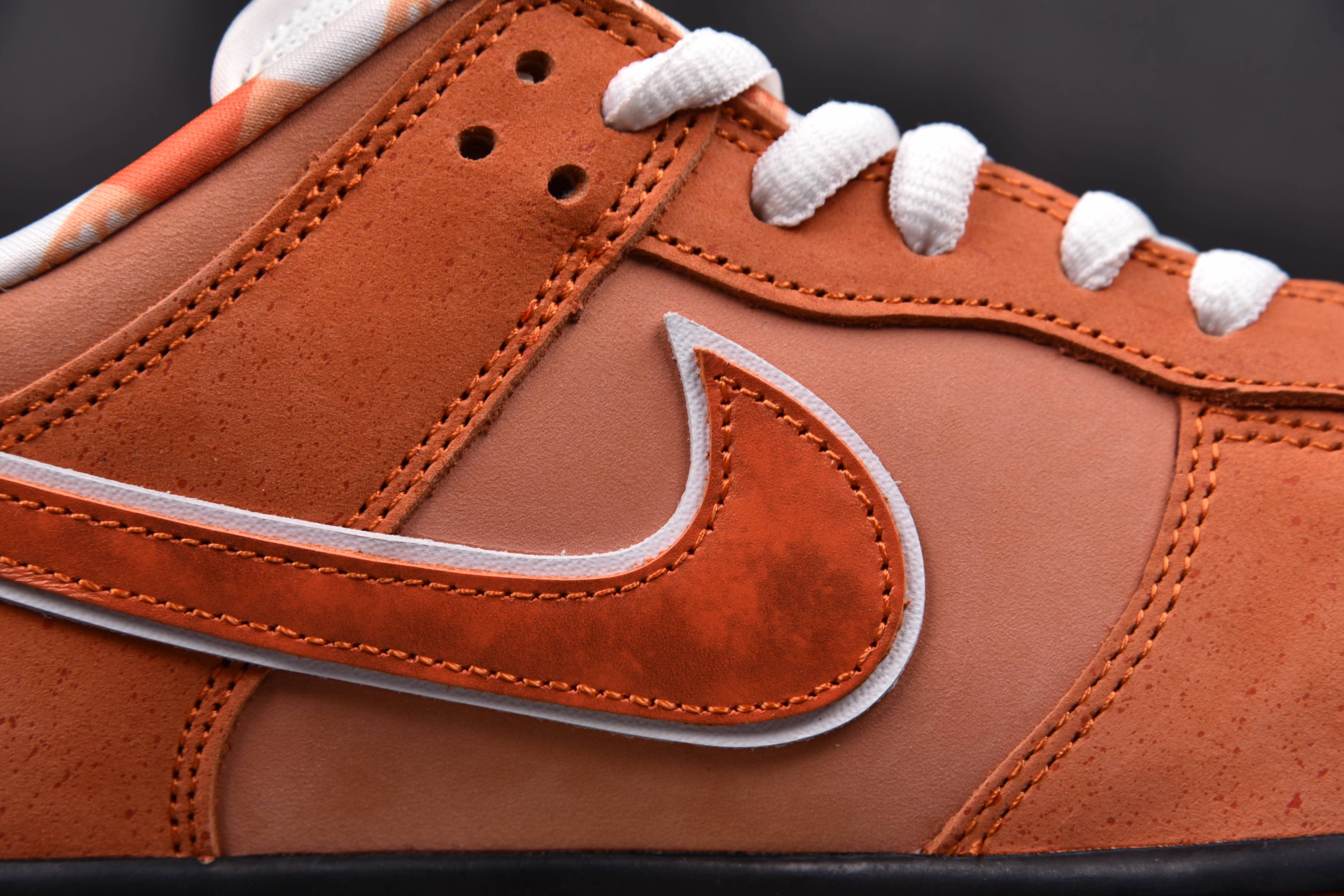 Nike SB Dunk Low Orange Lobster