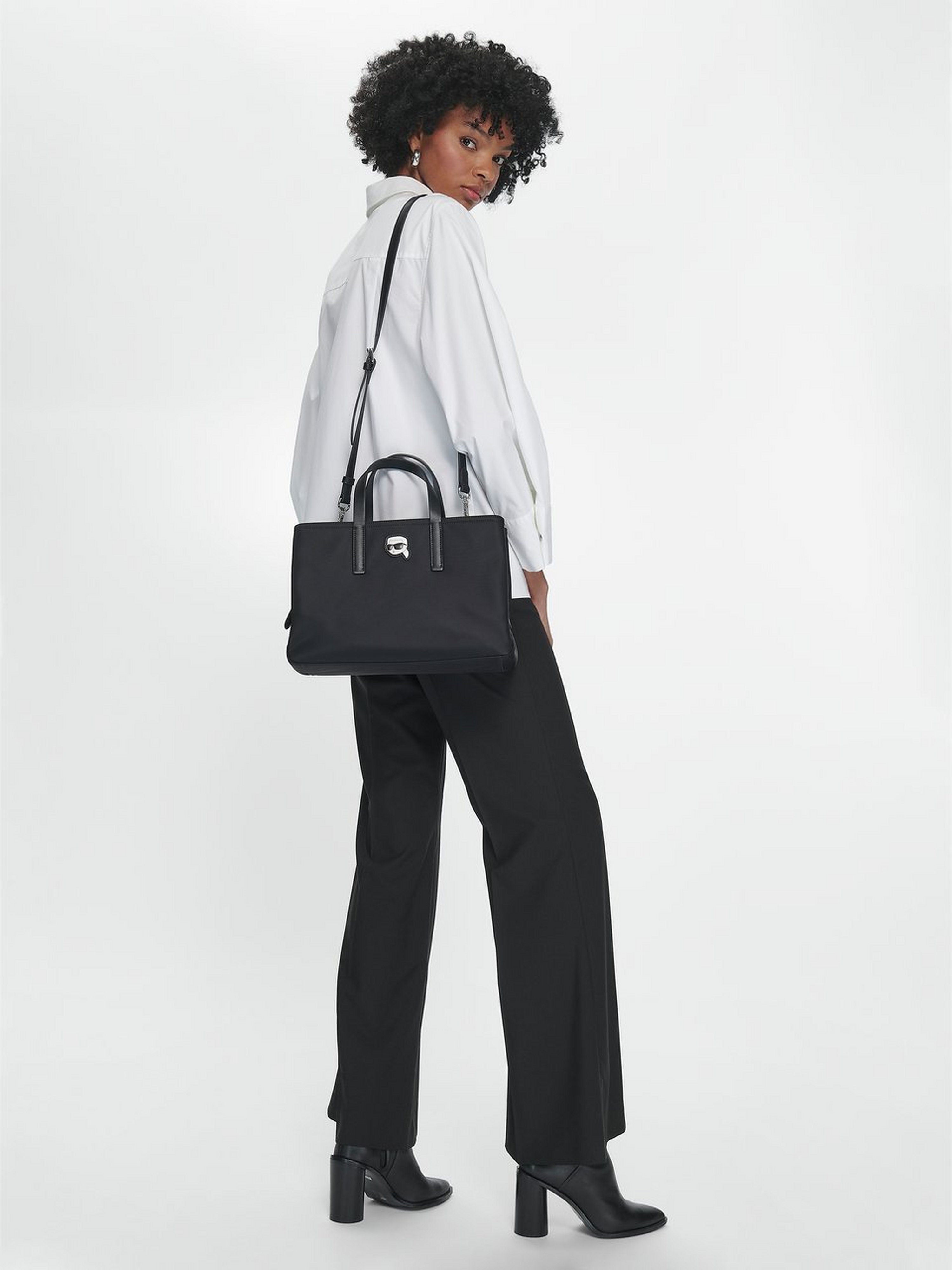 Handtasche