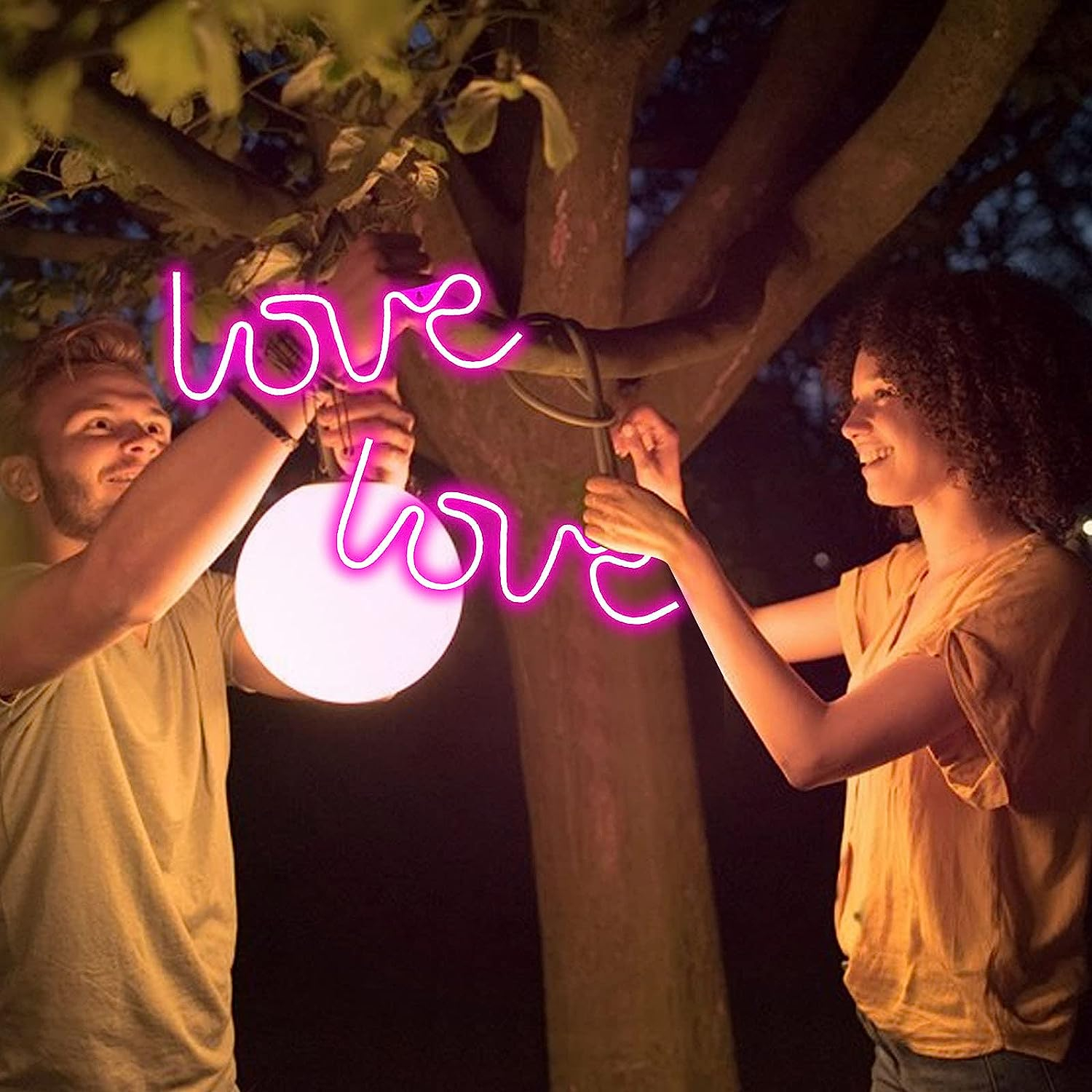 (35x13cm) LED Neon Sign Love Wand Deko Licht Schild Home / Party Accessoire (Batteriebetrieben/USB) - Pink