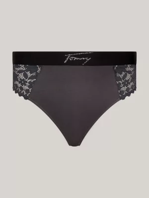 Calcinha de cintura alta com renda floral