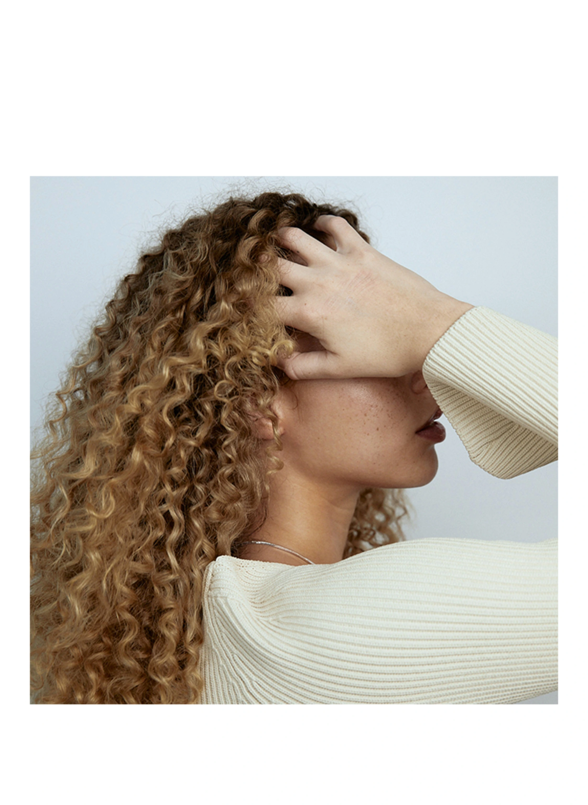 LIVING PROOF CURL