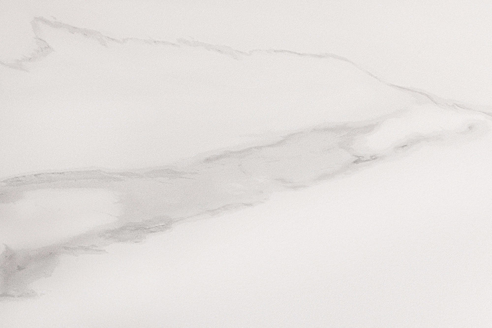 Runder Esstisch SIGNATURE 135cm weiß Marmor Keramik schwarzes Metallgestell Säulenfuß