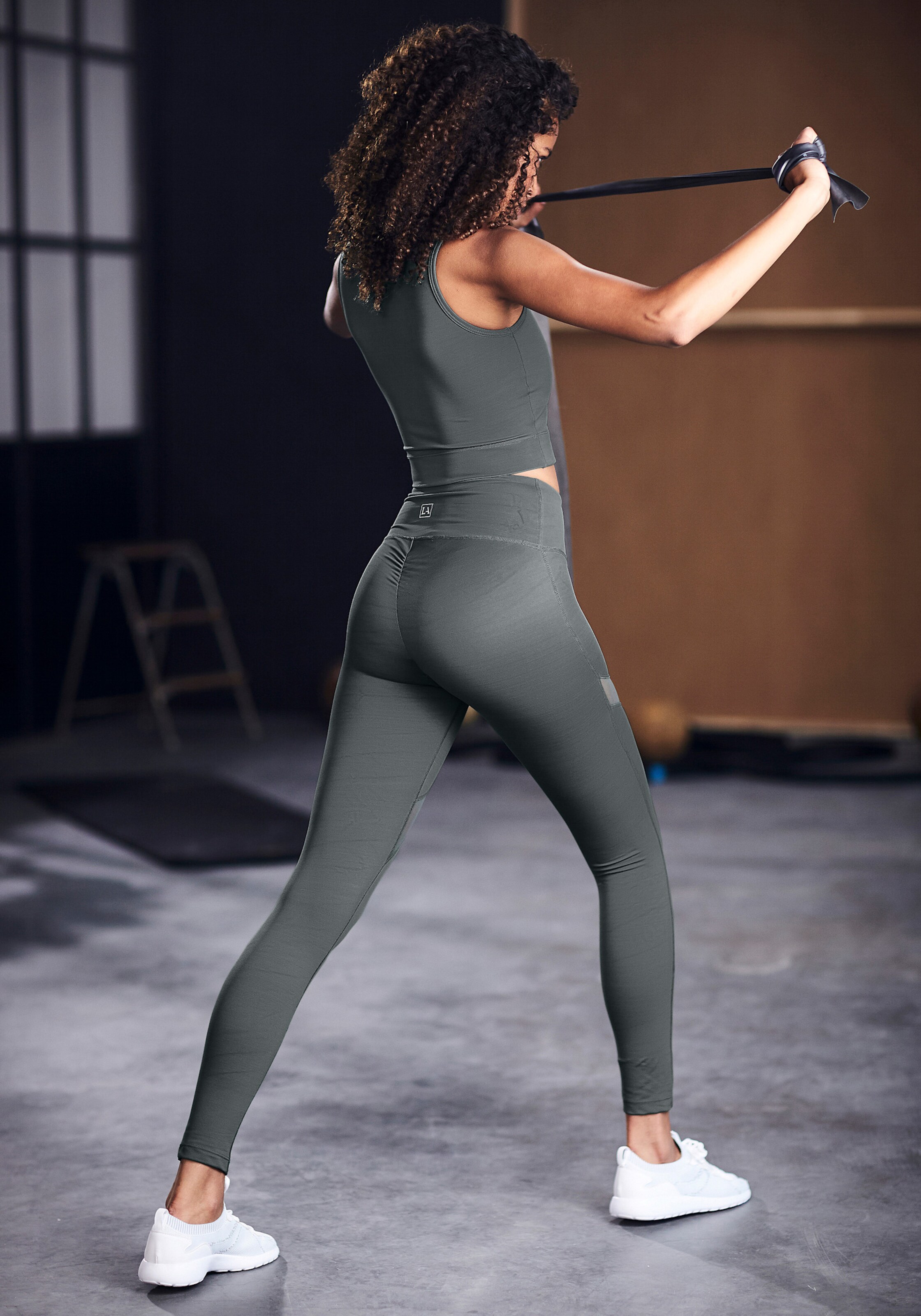 LASCANA ACTIVE Funktionsleggings in khaki
