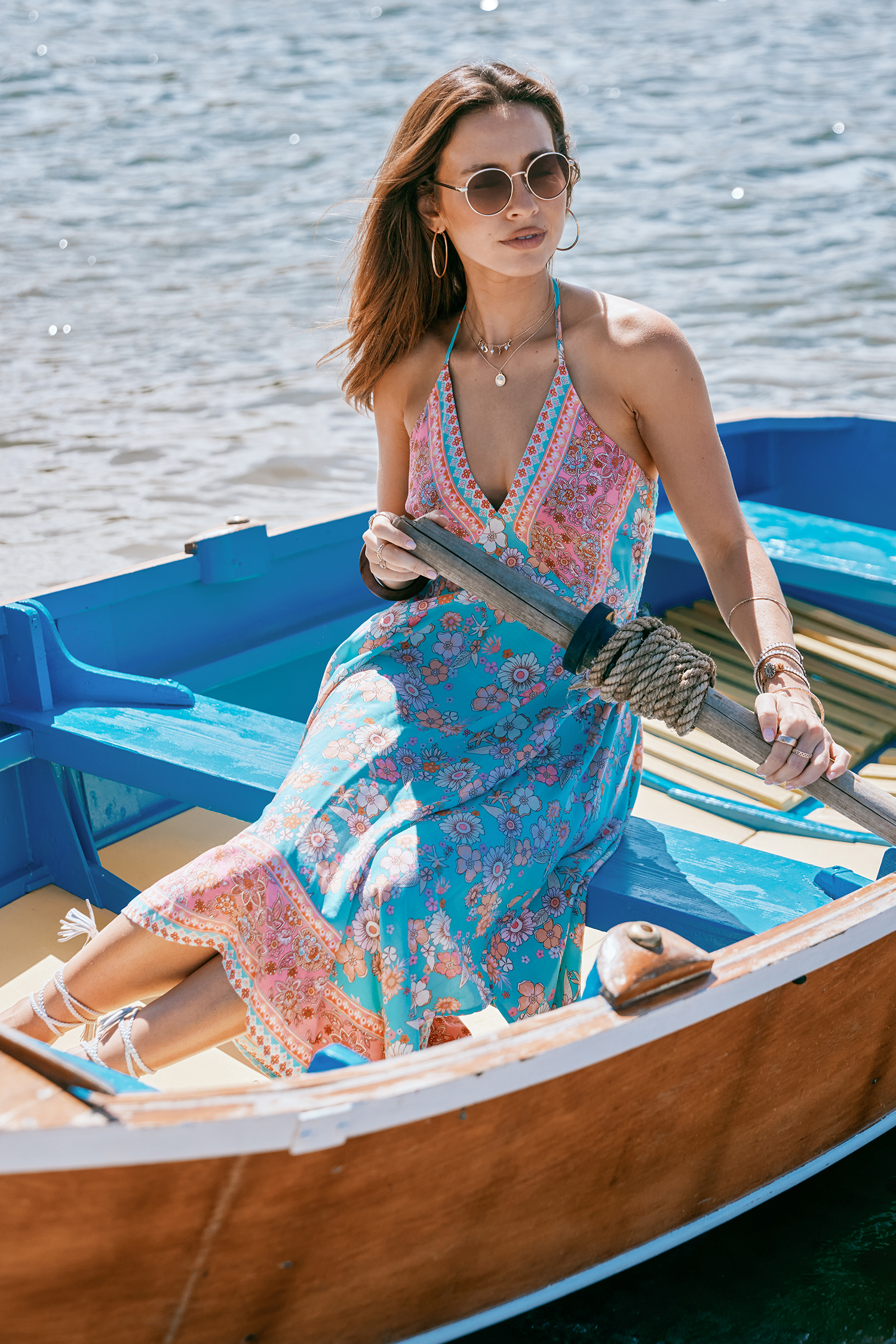 Robe midi asymétrique verte à fleurs roses
