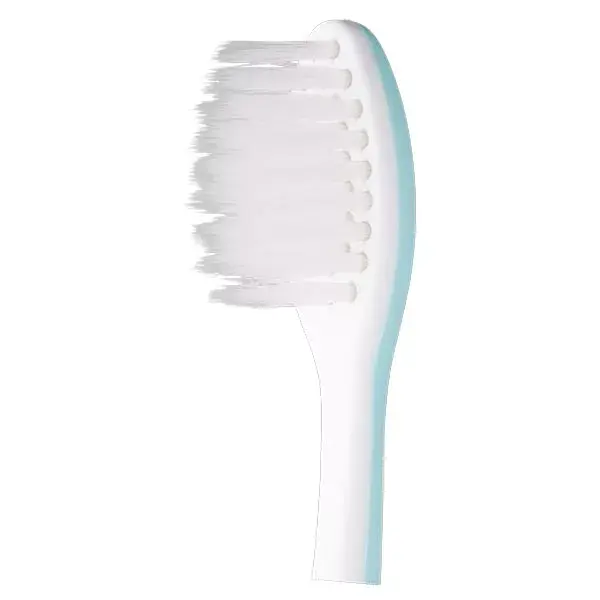 Kit com 2 Escovas de Dentes Meridol Soft