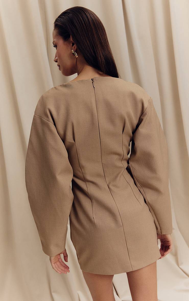 Camel Robe Blazer Cintrée À La Taille Avec Manches Cocon