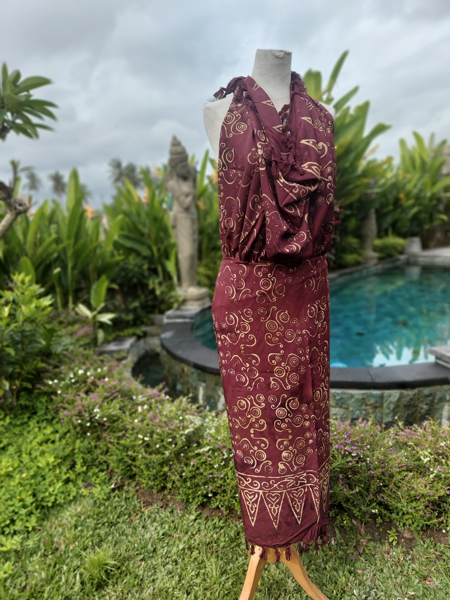 Sarong mit Kokosnuss-Schnalle, Batik, bordeaux günstig bestellen