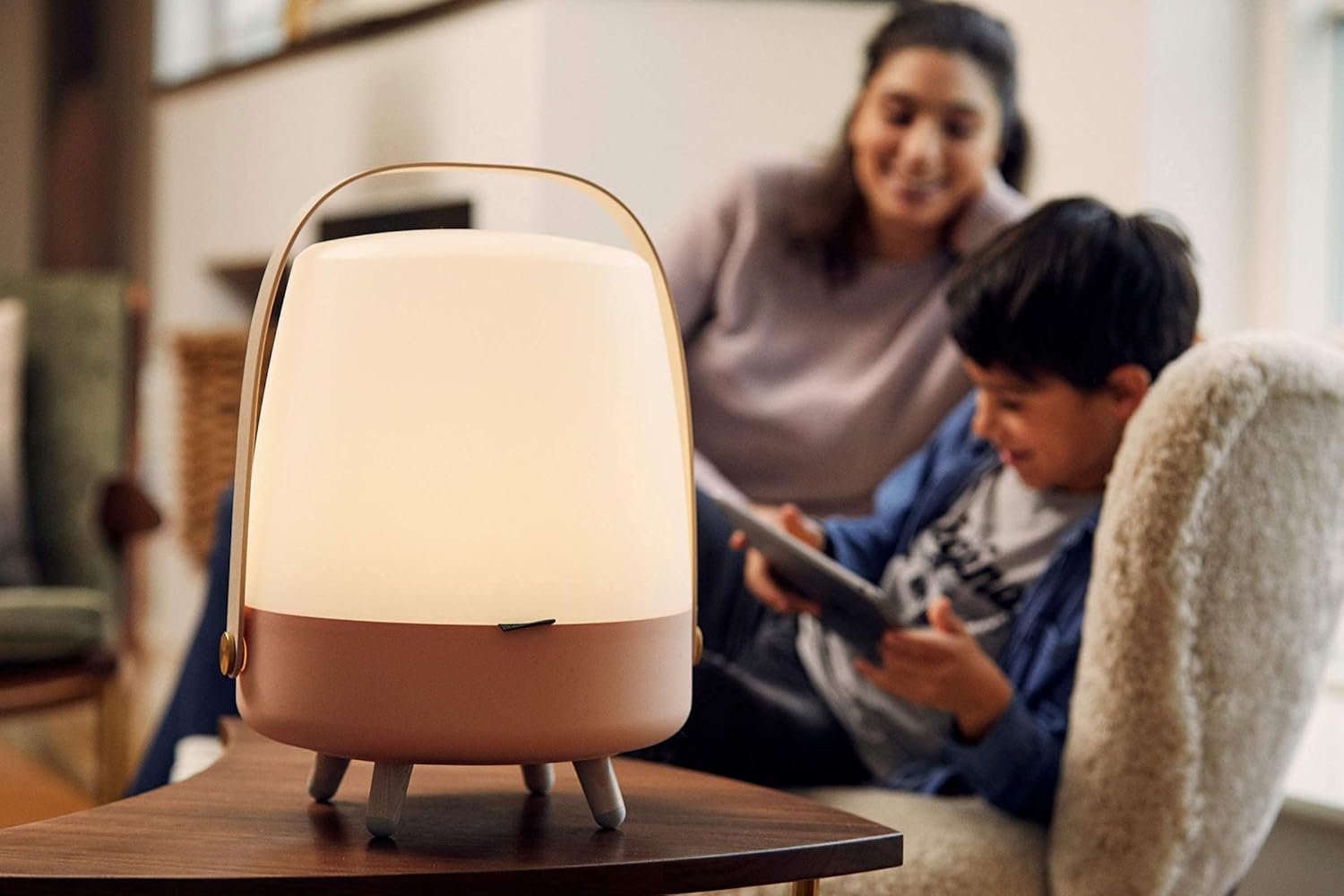 Kooduu Lite-Up Play - Design LED-Licht und Bluetooth-Lautsprecher Innovatives Licht-Objekt mit Zusatznutzen - Beleuchtung, Bluetooth-Speaker & Dekoration durch Dänisches Design - 29x40cm - Light Rose