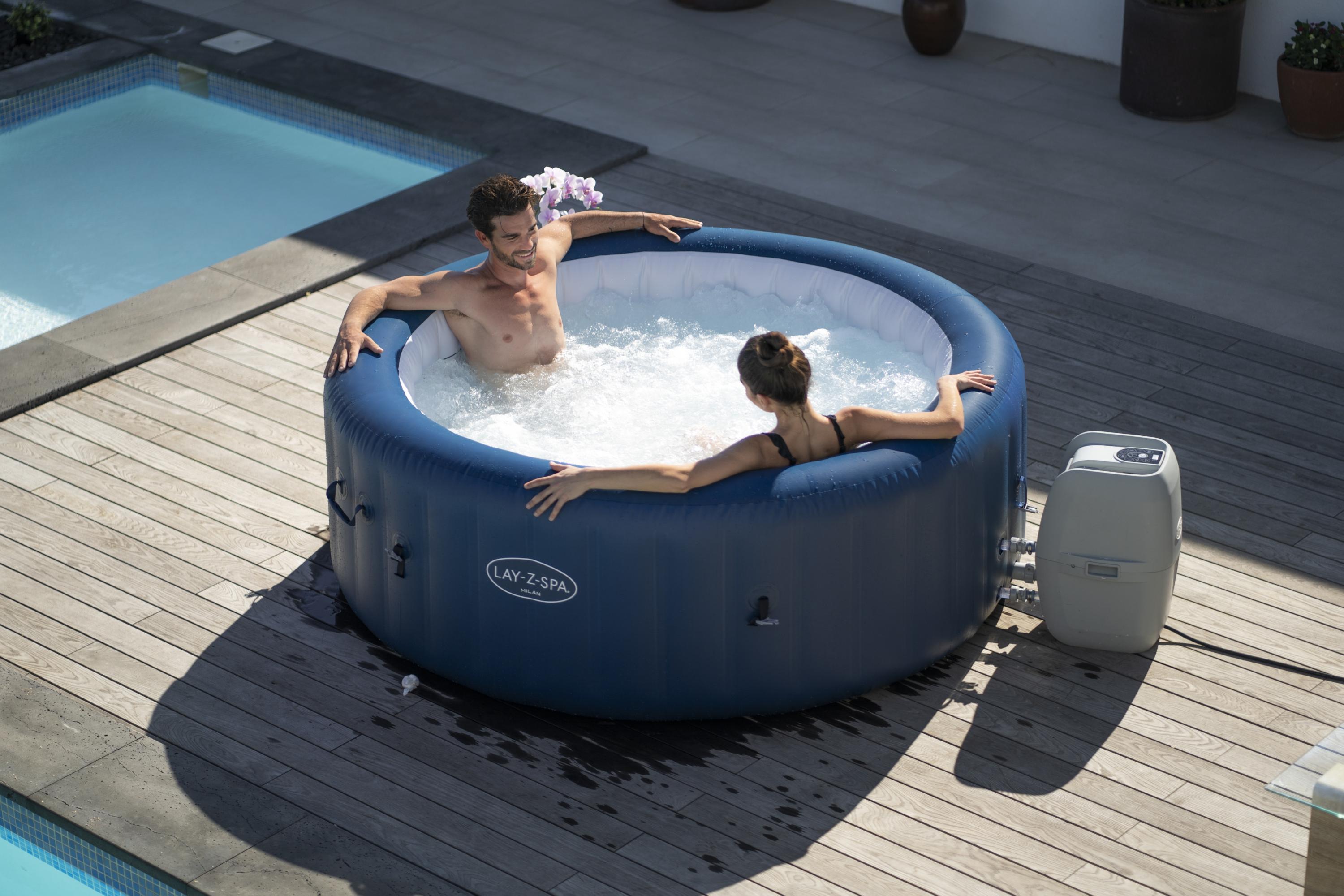 Bestway® LAY-Z-SPA® WLAN-Whirlpool Milan AirJet Plus™ Ø 196 x 71 cm, rund