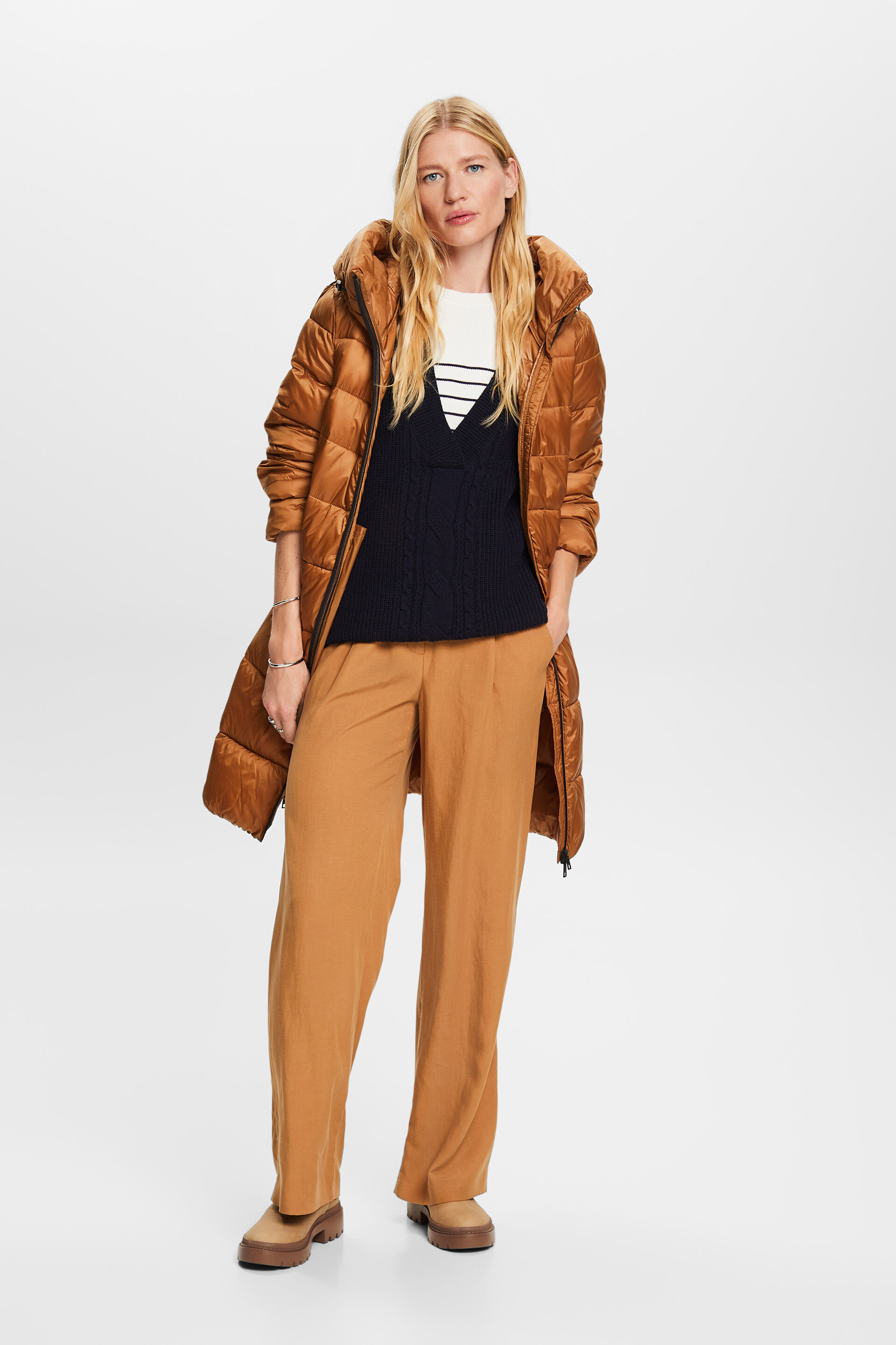Recyclé le manteau matelassé à capuche
