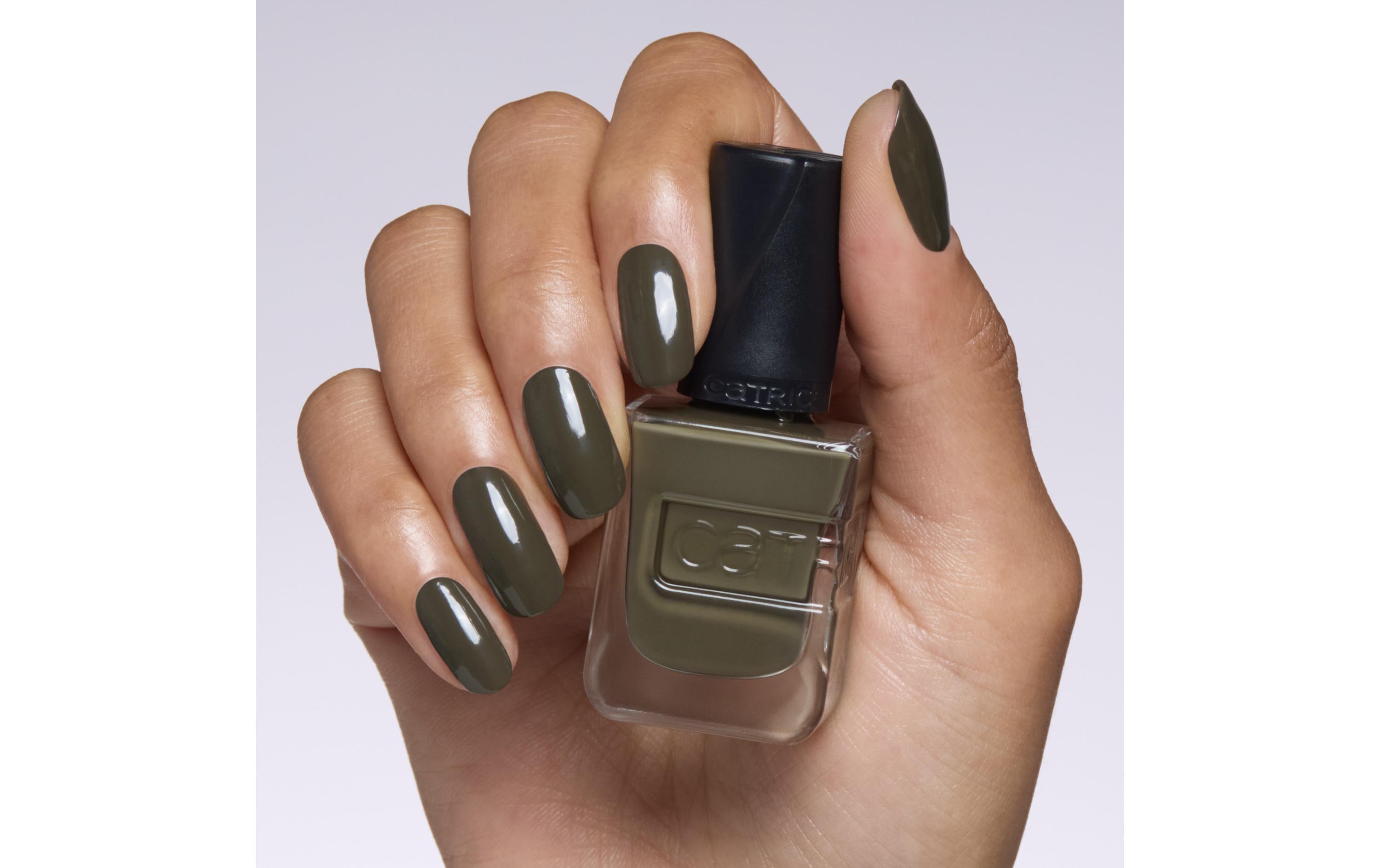 Nagellack Gel Affair 034 Super TrouperLanganhaltender Gel-Nagellack in einem erdigen Grün-Ton