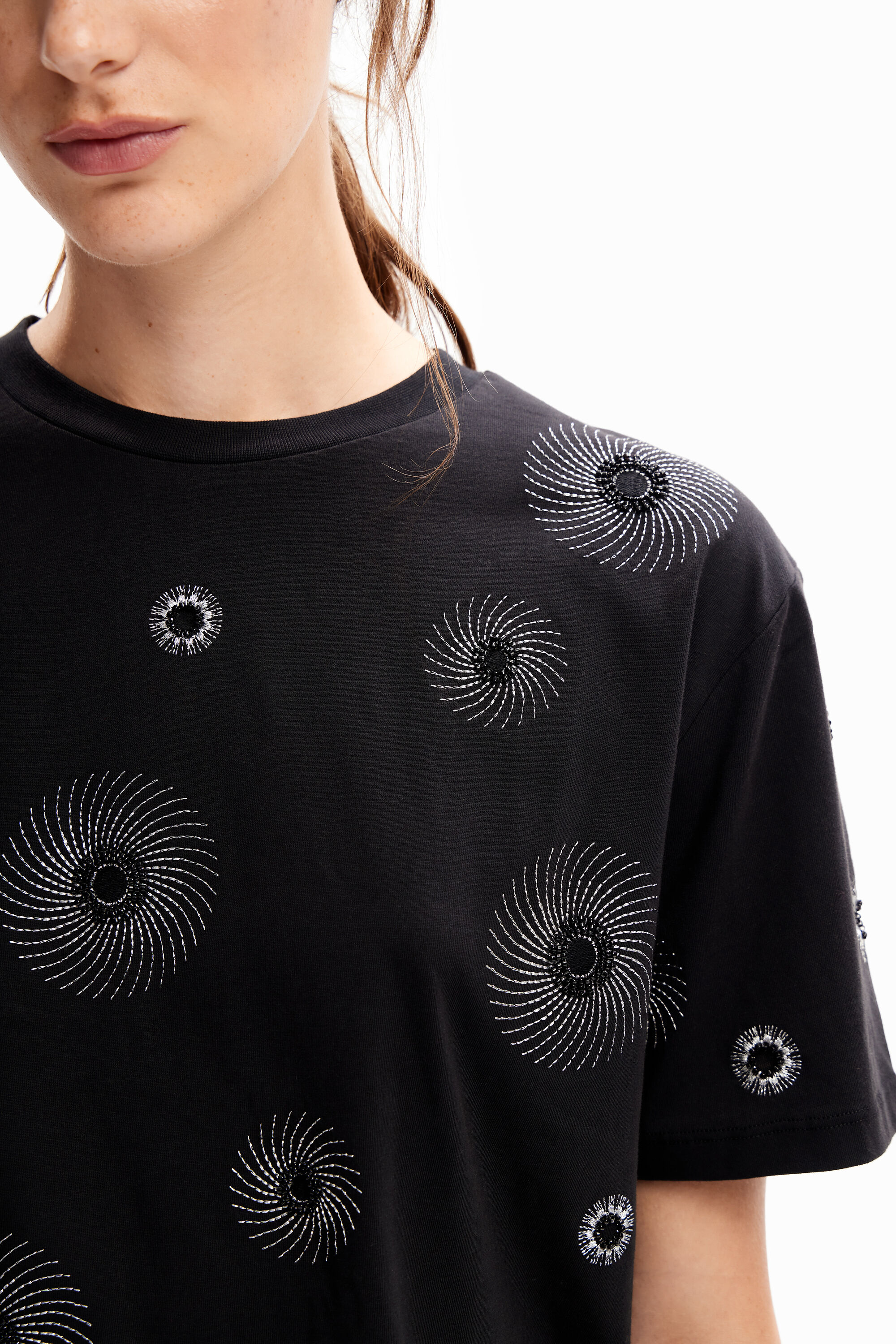 T-shirt oversize broderies