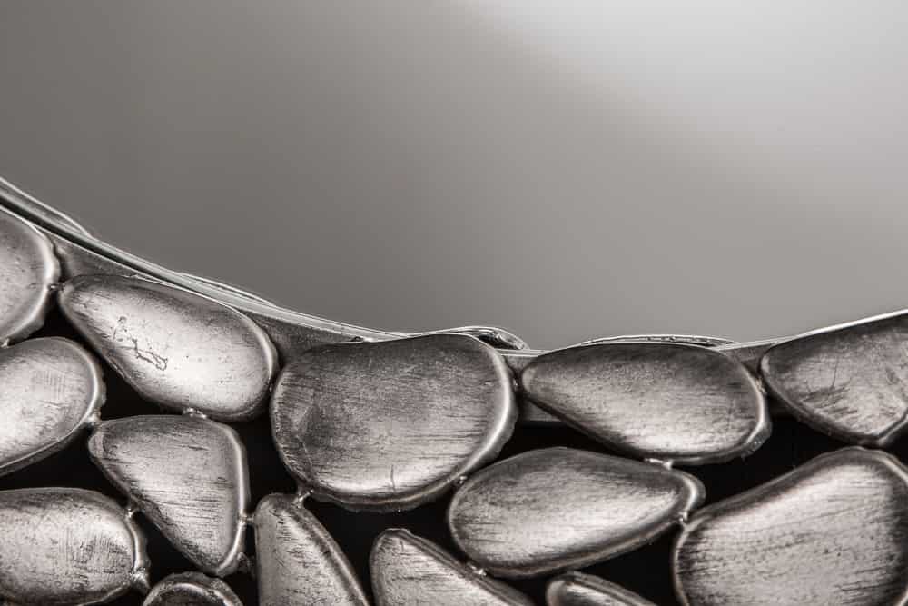 Handgearbeiteter Spiegel STONE MOSAIC XL 82cm silber in Mosaik Optik aus Metall