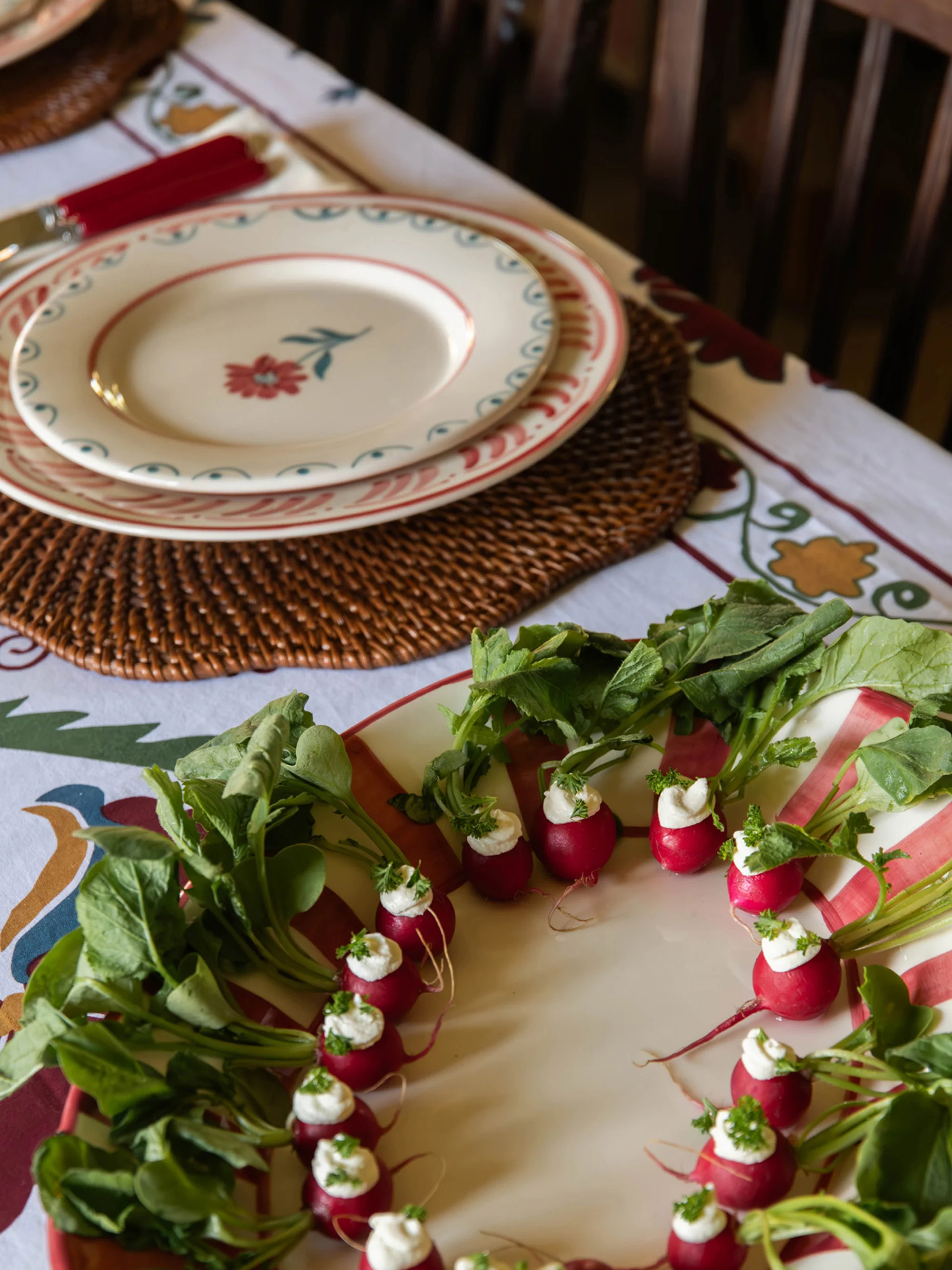 Handgemaakte placemat Scallop van rotan