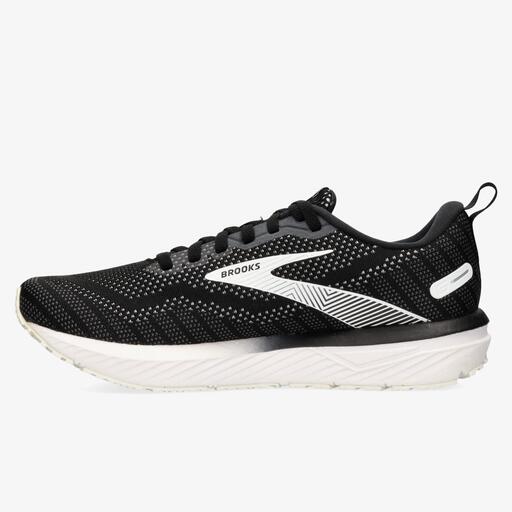 Brooks Revel 6