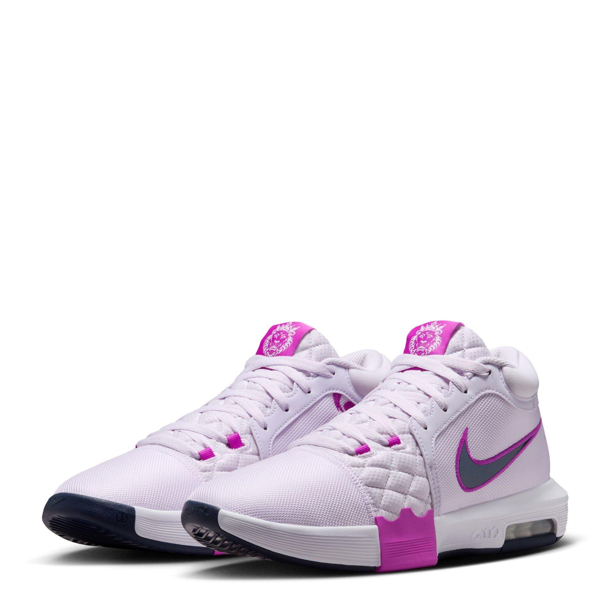 Nike LeBron Witness VIII Basketball Shoes
