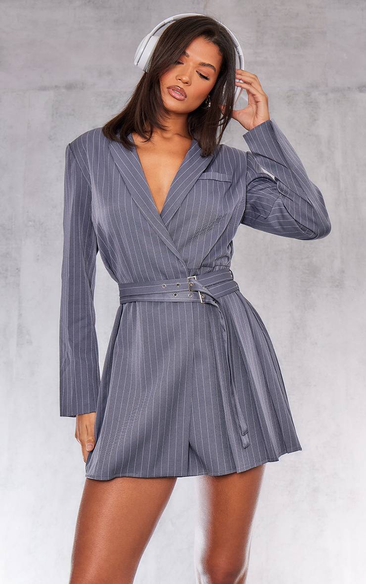 Gris Robe Blazer Cintrée À Fines Rayures