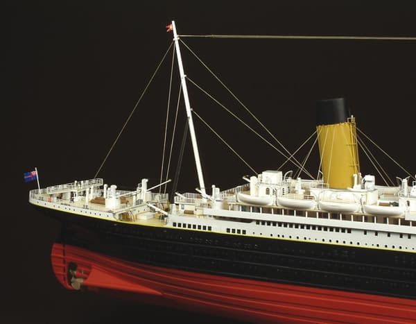 Amati - Titanic 1:250