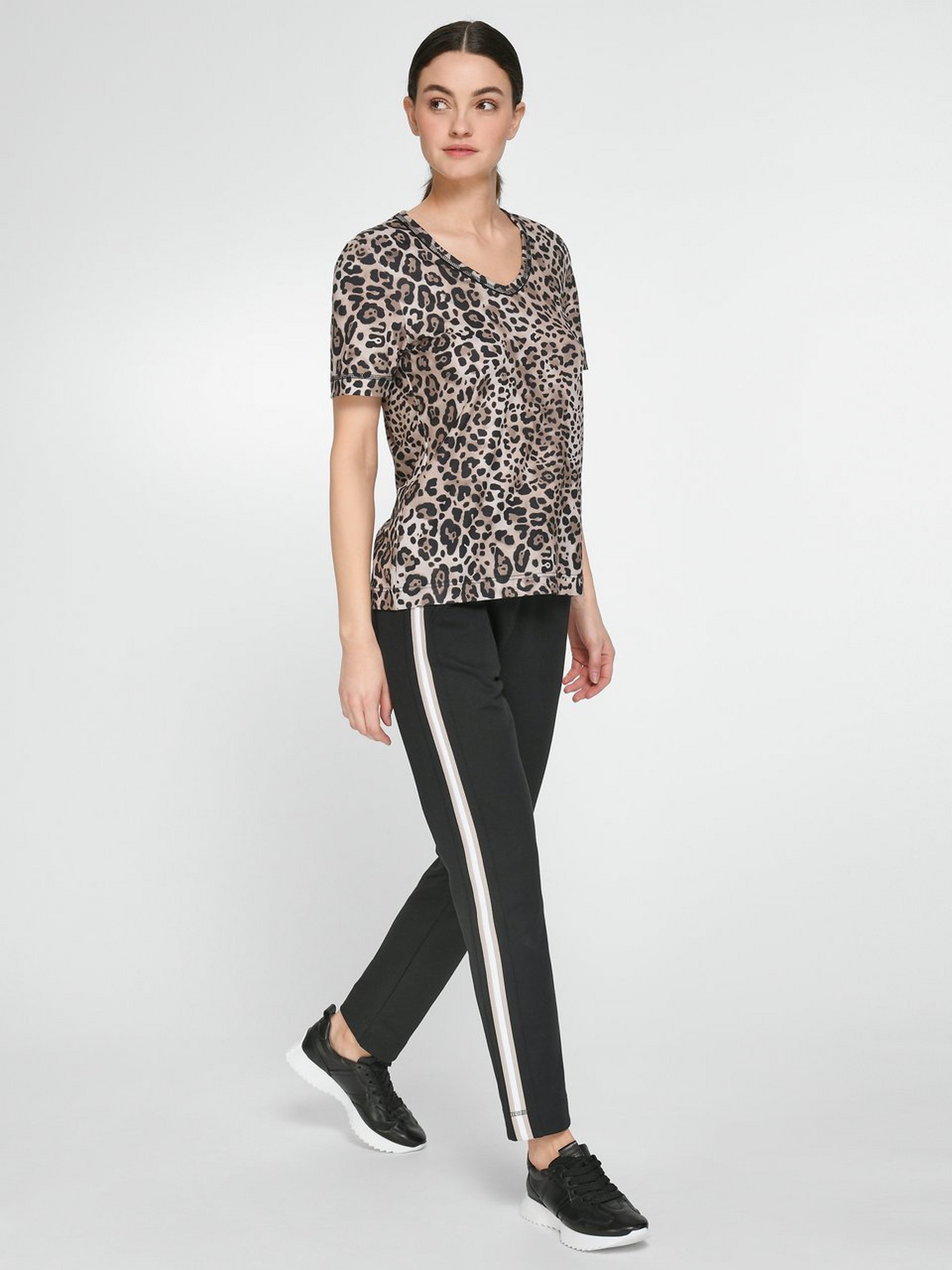 V-Shirt