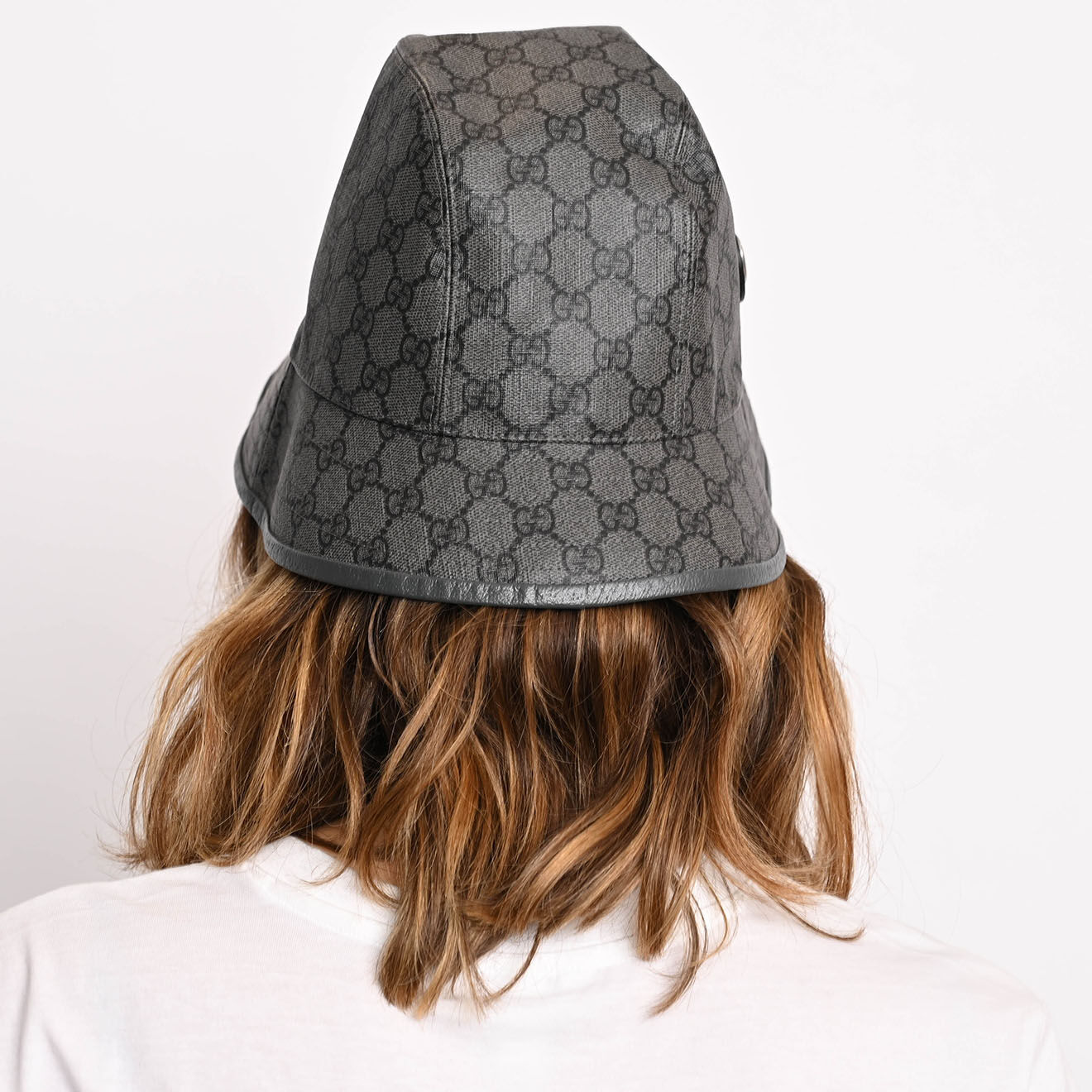 Gucci Bob en Toile enduite Monogramme anthracite - Neuf avec étiquette