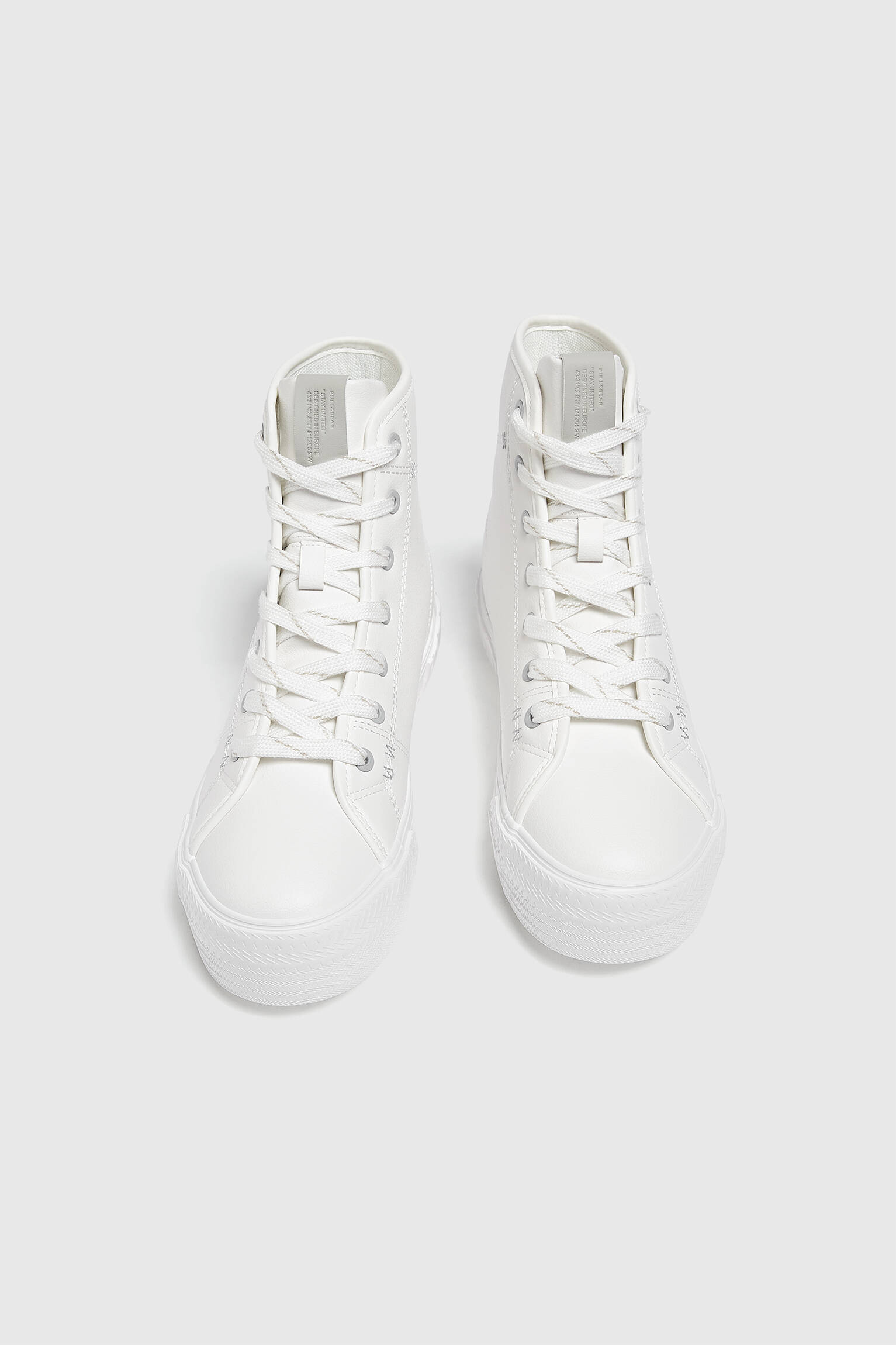 Bota esportiva de lona - branca