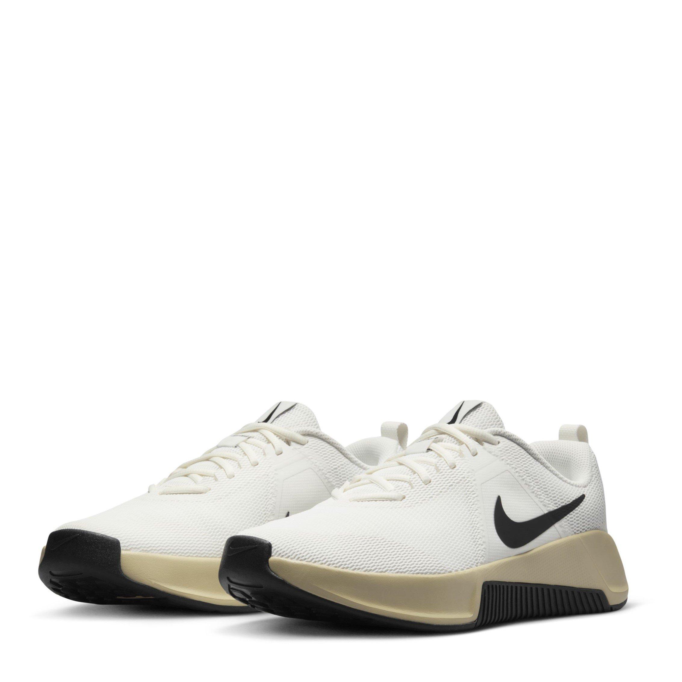 Nike MC Trainer 3