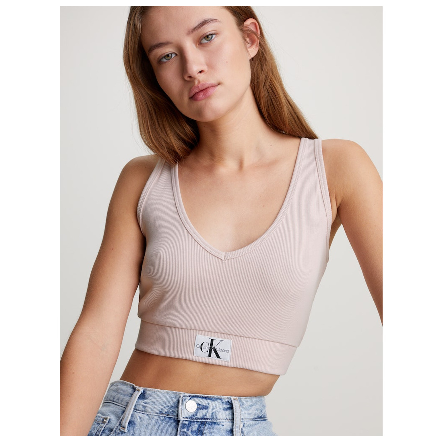CK Jeans WOVEN LABEL RIB CROP V-NECK TO