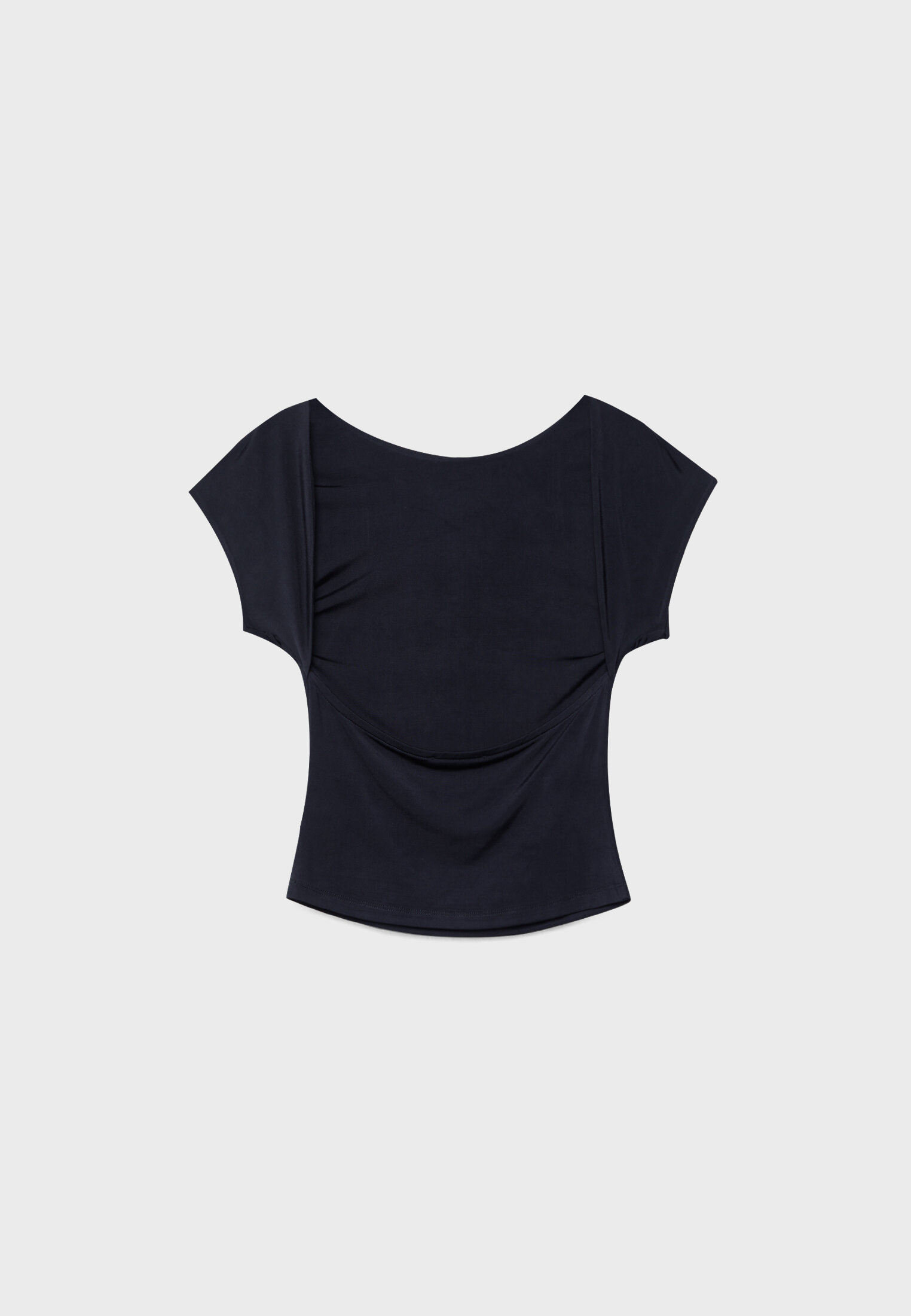 Camiseta com costas abertas