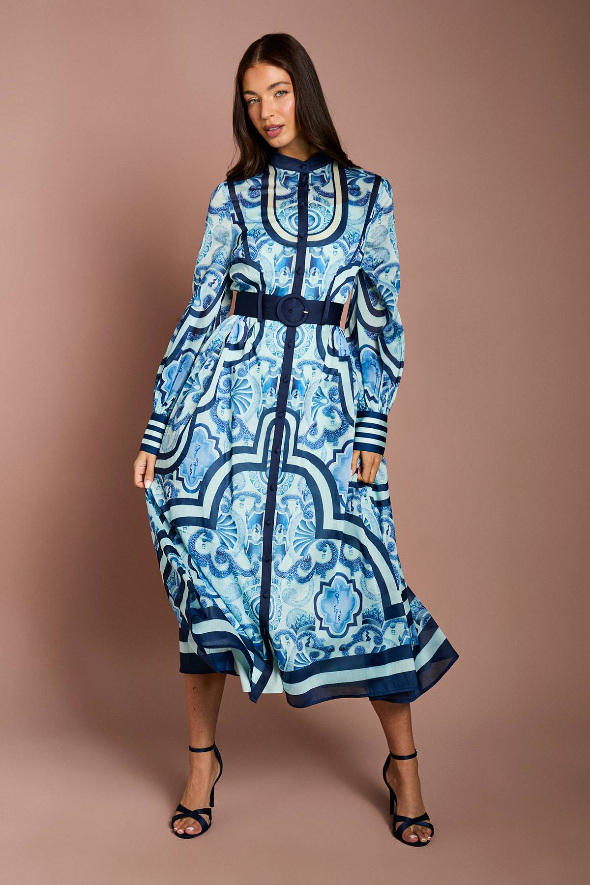 Coast Robe Chemise Ceinturée En Organza Lisa Tan
