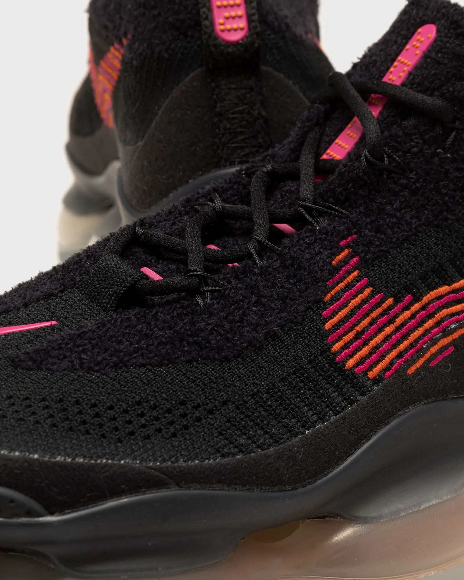Nike AIR MAX SCORPION FLYKNIT SE 'Black and Fireberry'